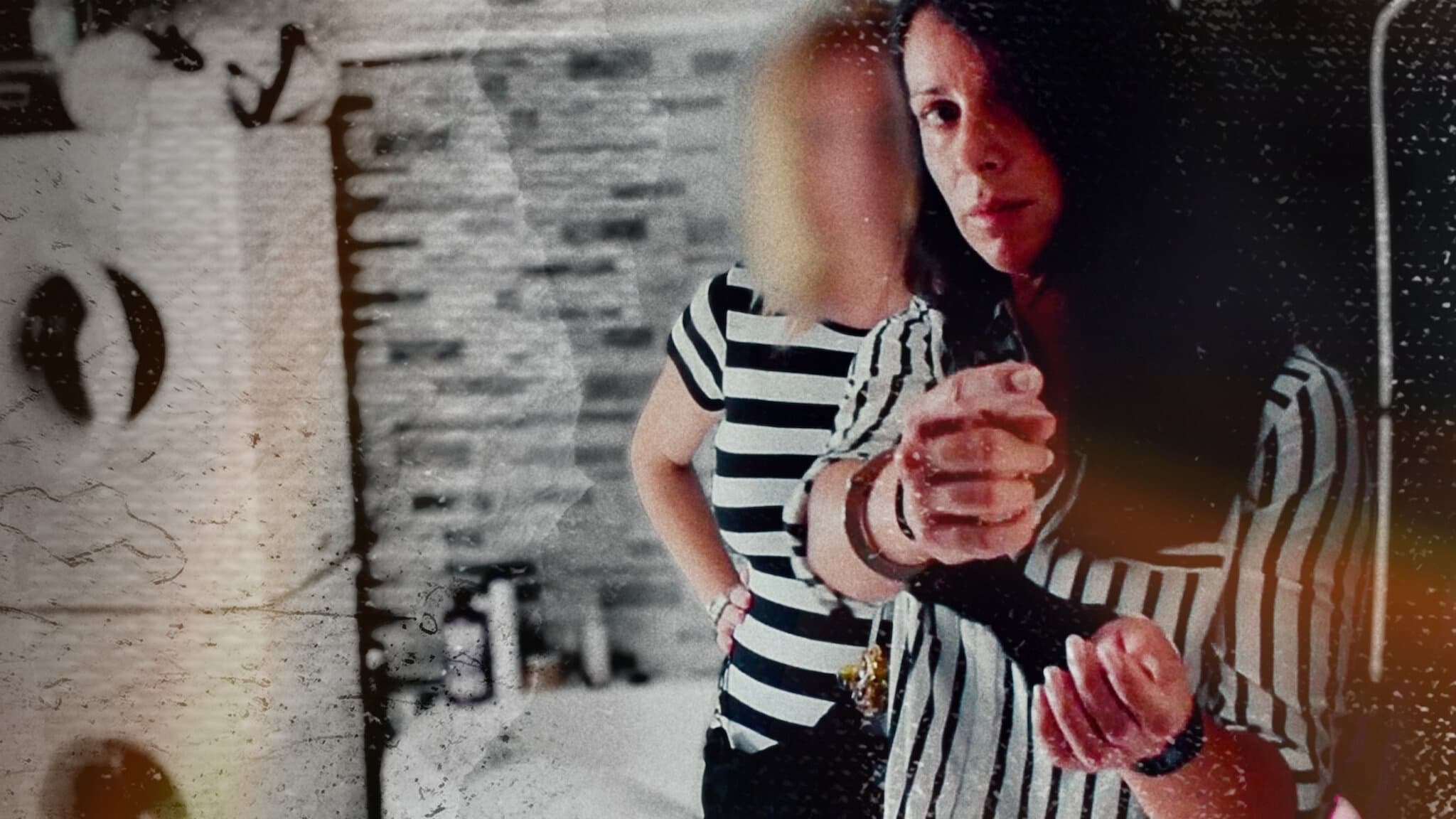 Las cintas de Rosa Peral Background