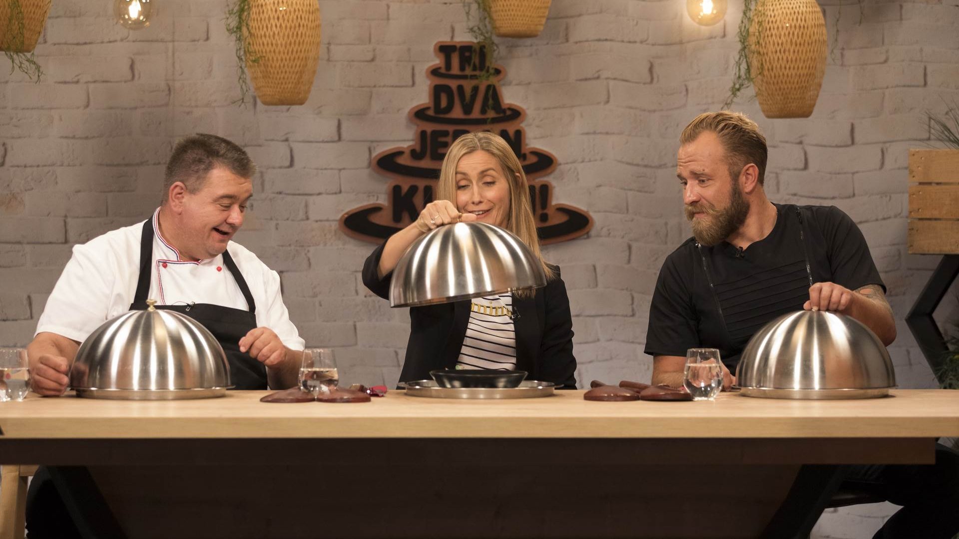 3,2,1 - Cook! Background