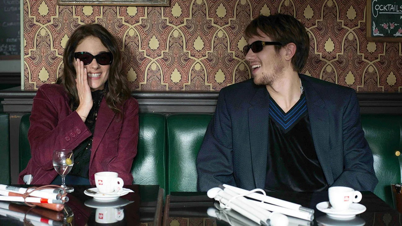 The Apple of My Eye Background