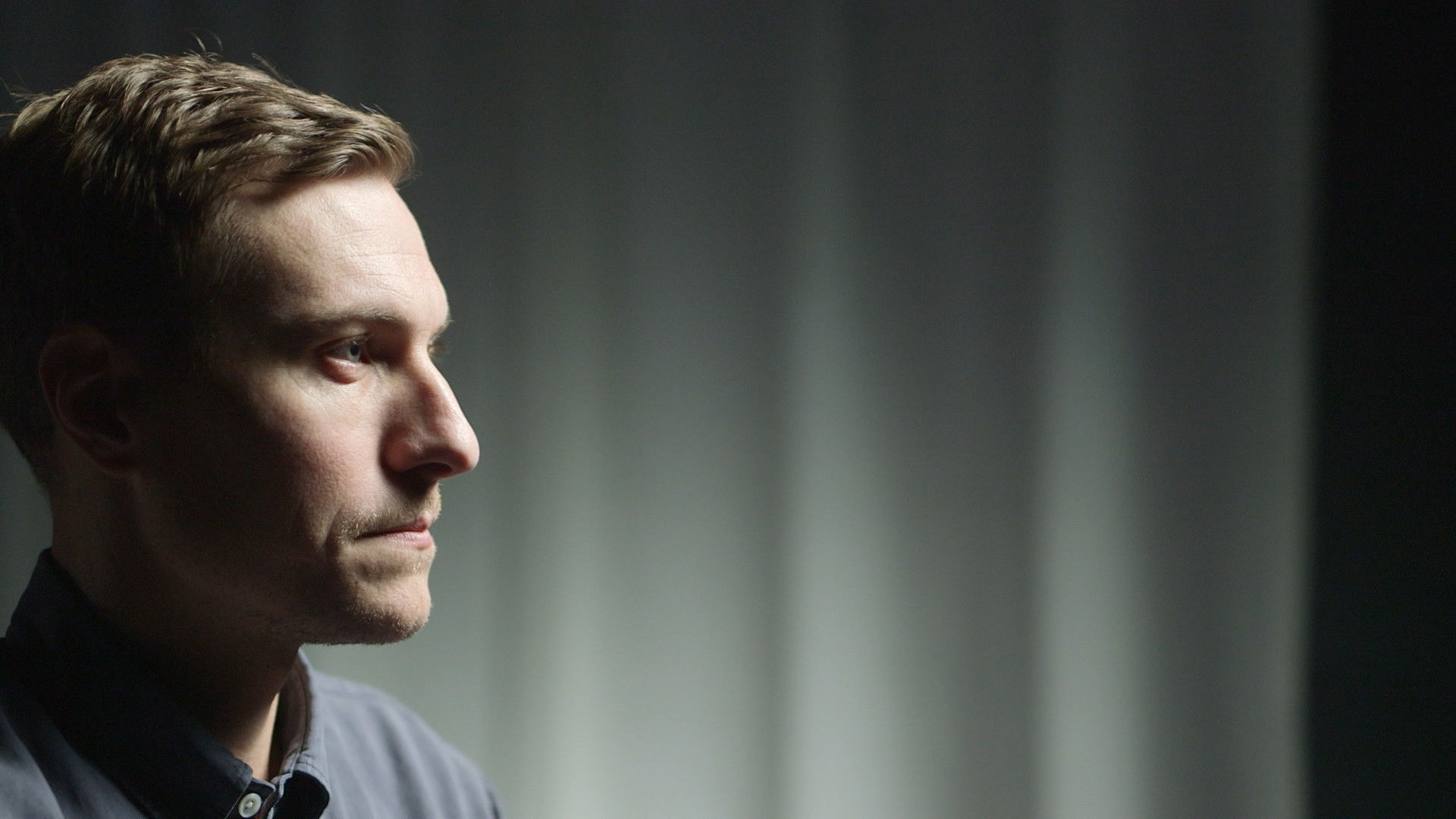 Seriemordere med Sebastian Richelsen Background