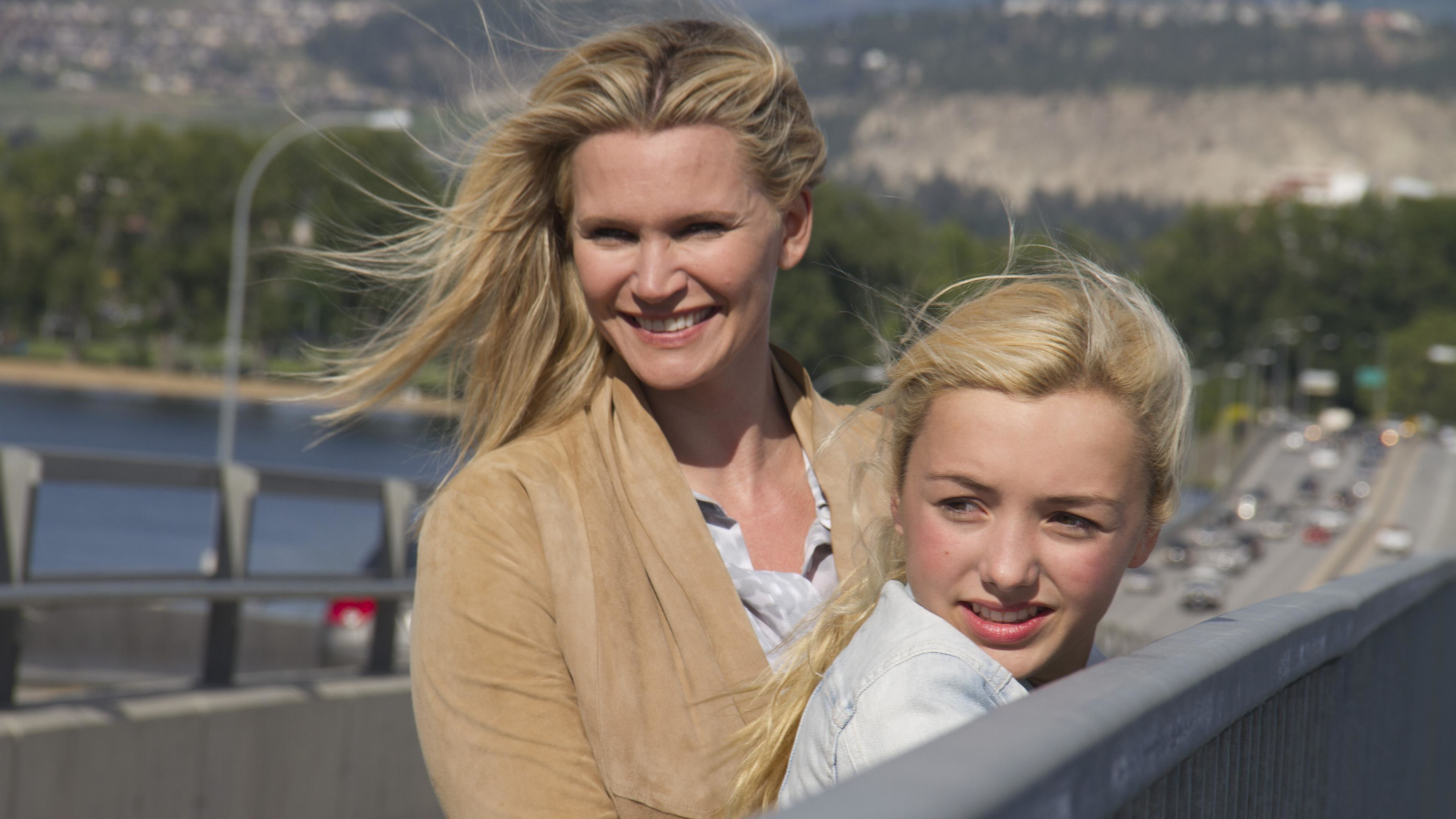 A Sister's Nightmare Background