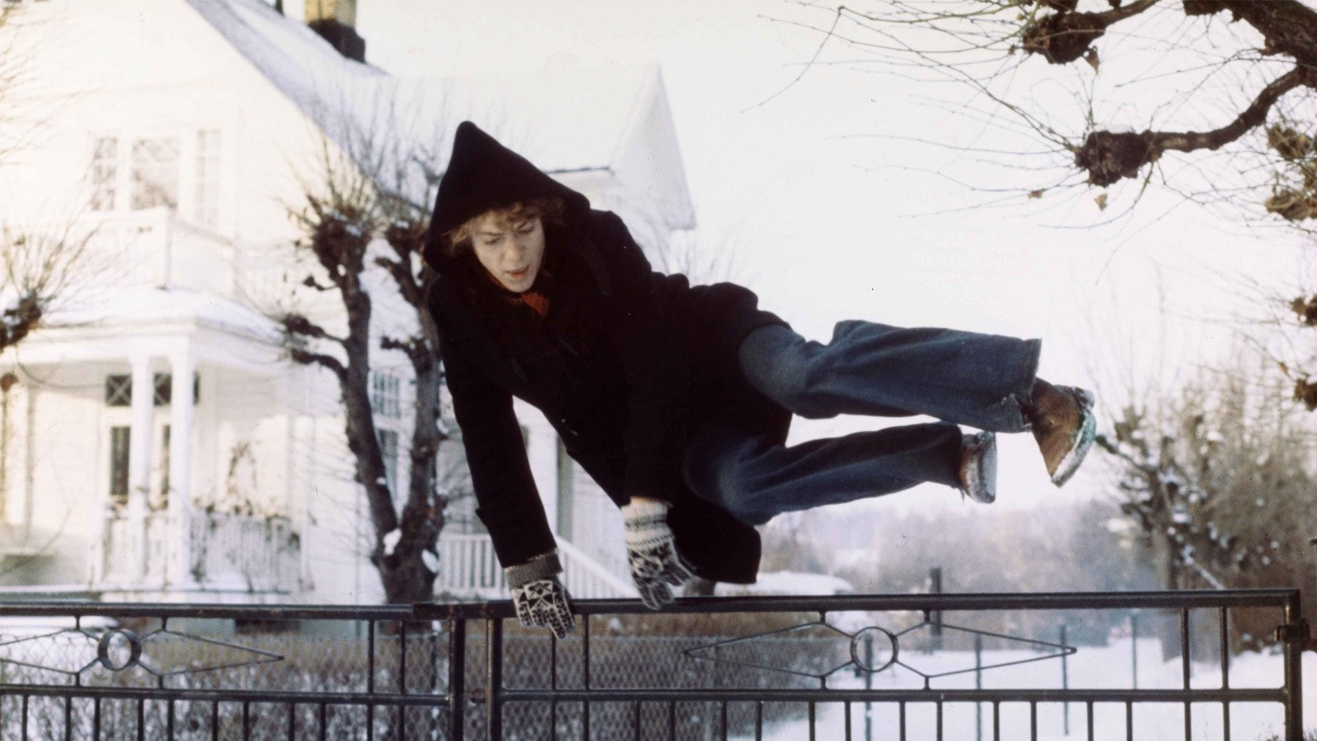 His Mother's House Background