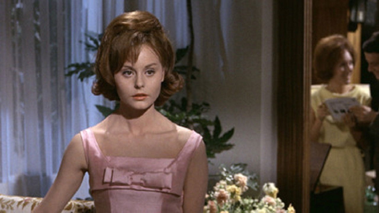 La chica del trébol Background