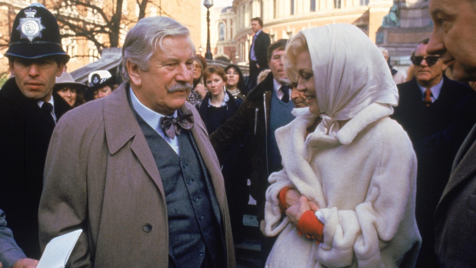 Thirteen at Dinner Background