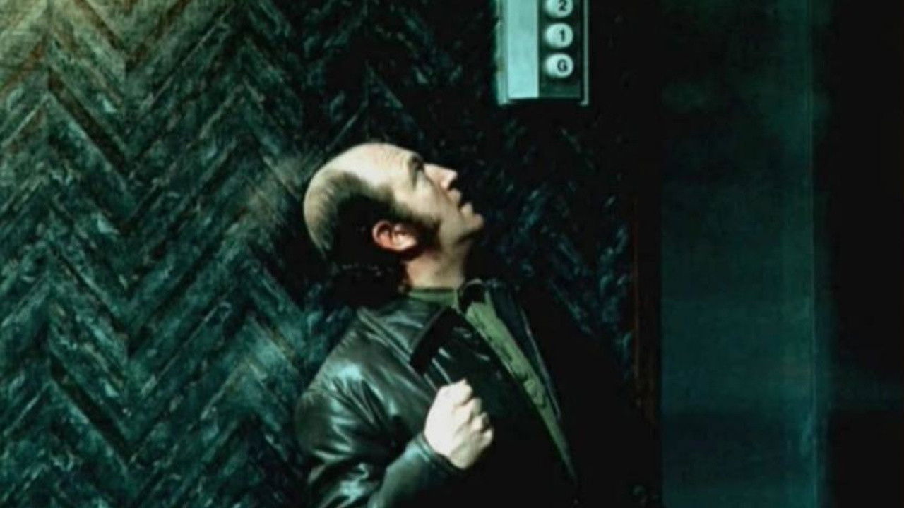 I'm the Girl He Wants to Kill Background