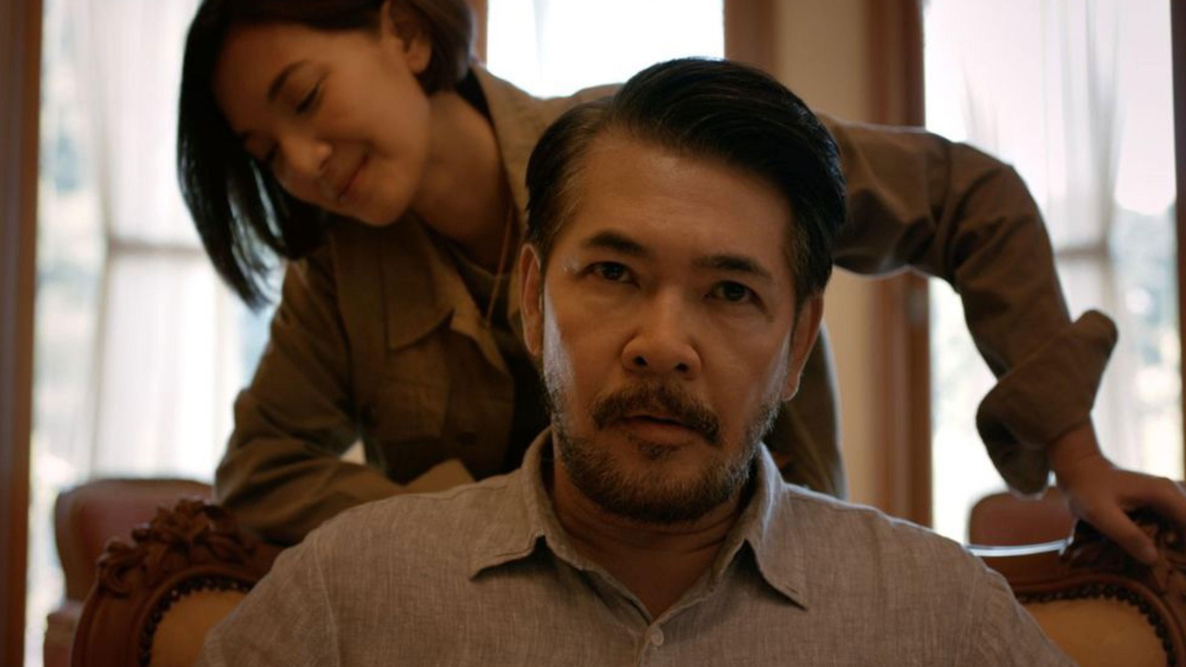 Teka-Teki Tika Background