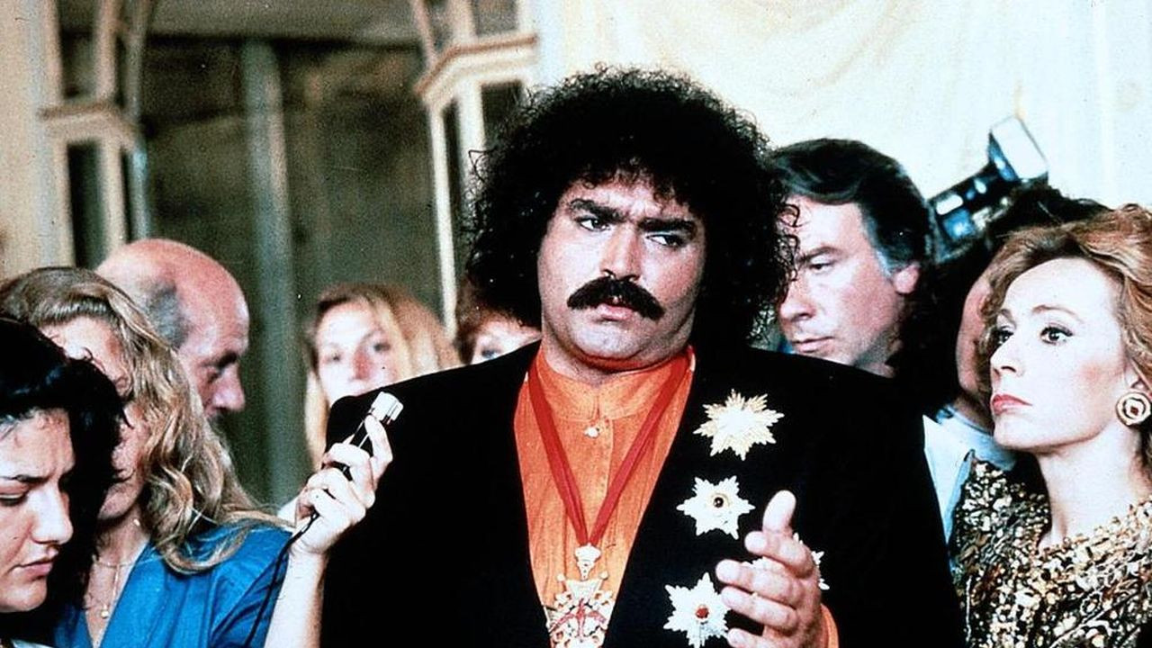 Grand Hotel Excelsior Background