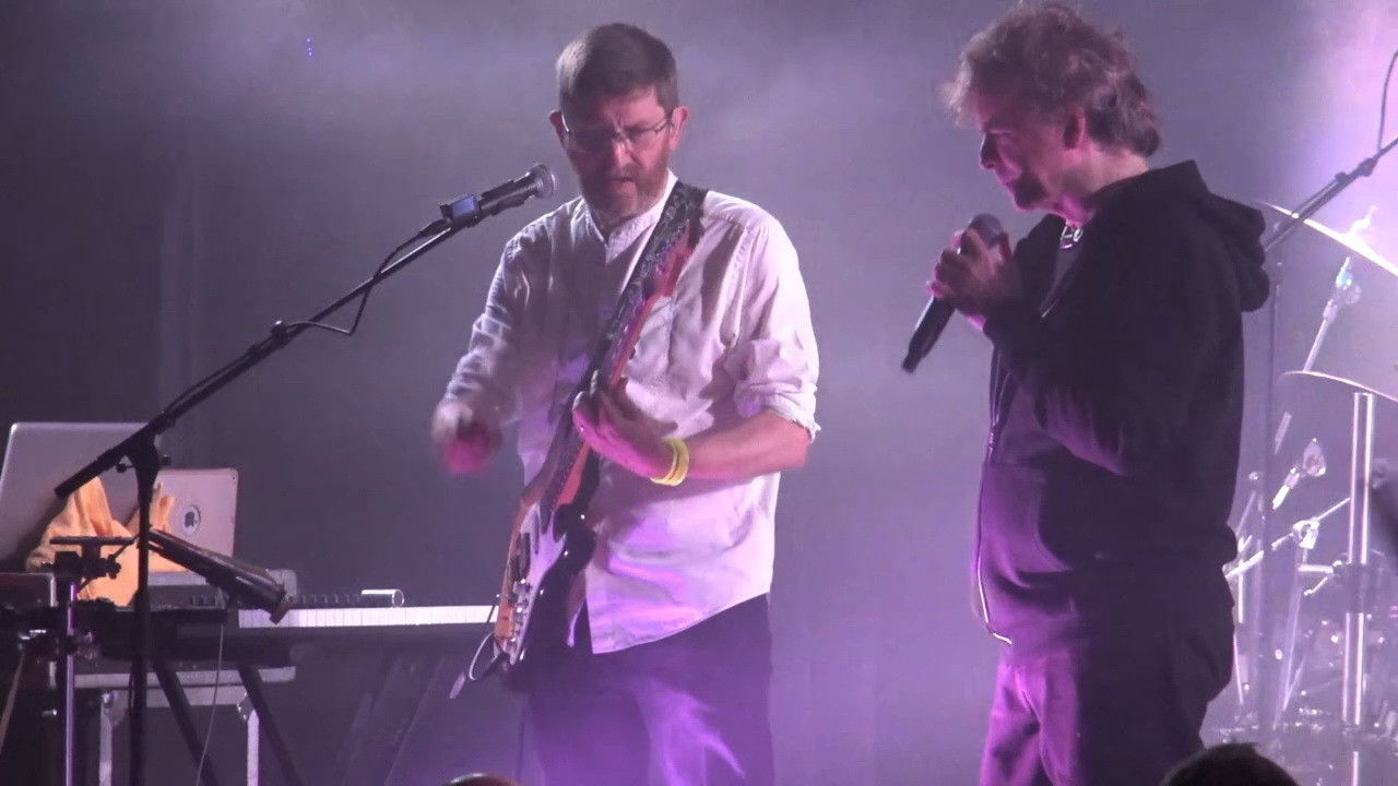 IQ - Live Like This (A Show Of Resistance Ever Live) Background