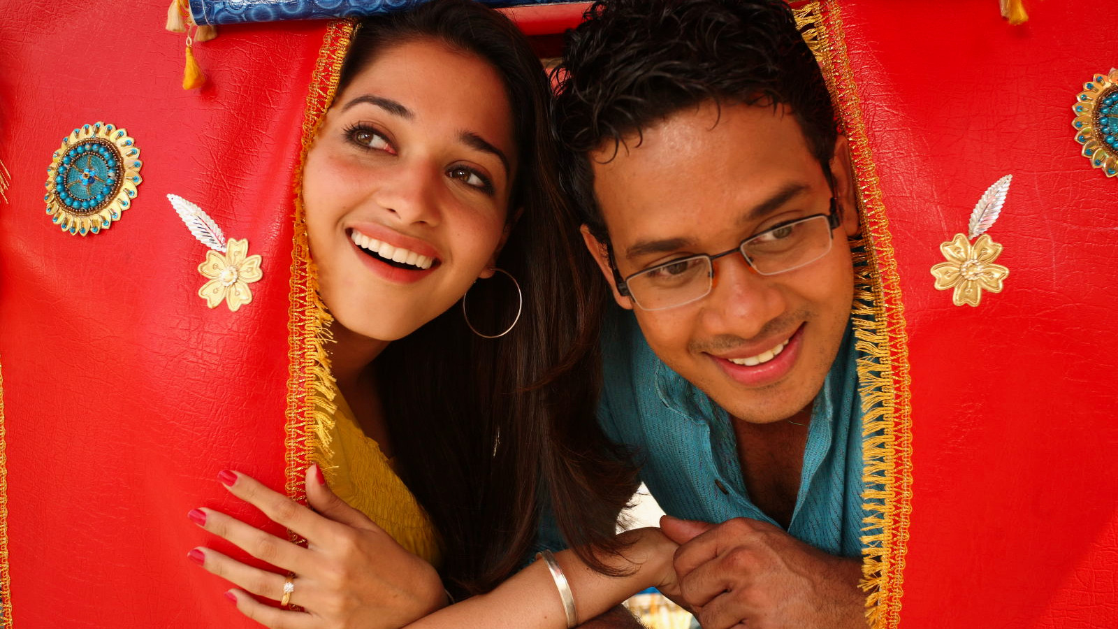 Kanden Kadhalai Background