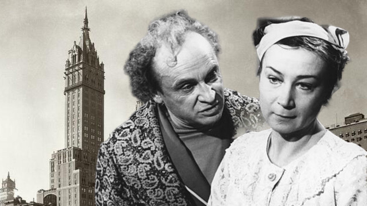 The Prisoner of Second Avenue Background