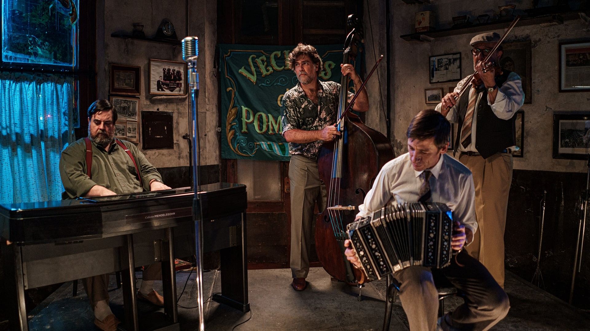 Chau Buenos Aires Background