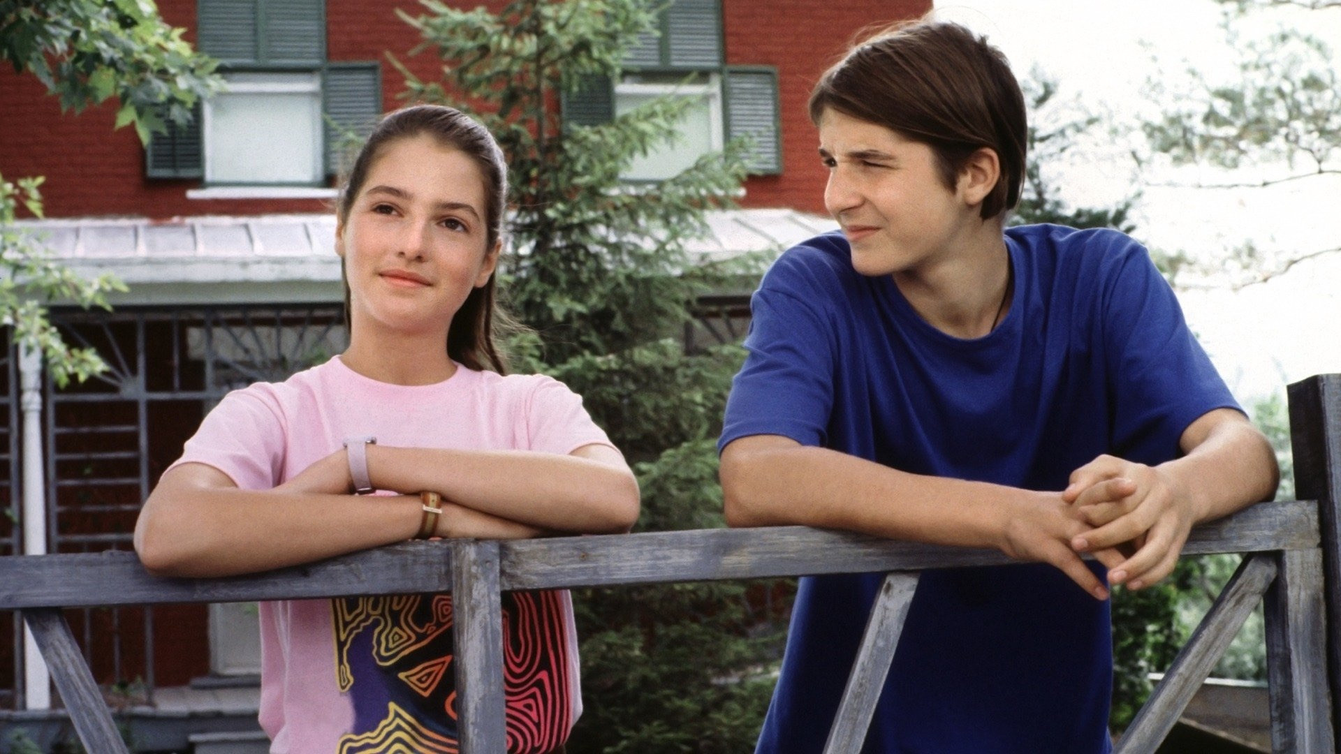 The Case of the Witch Who Wasn't Background