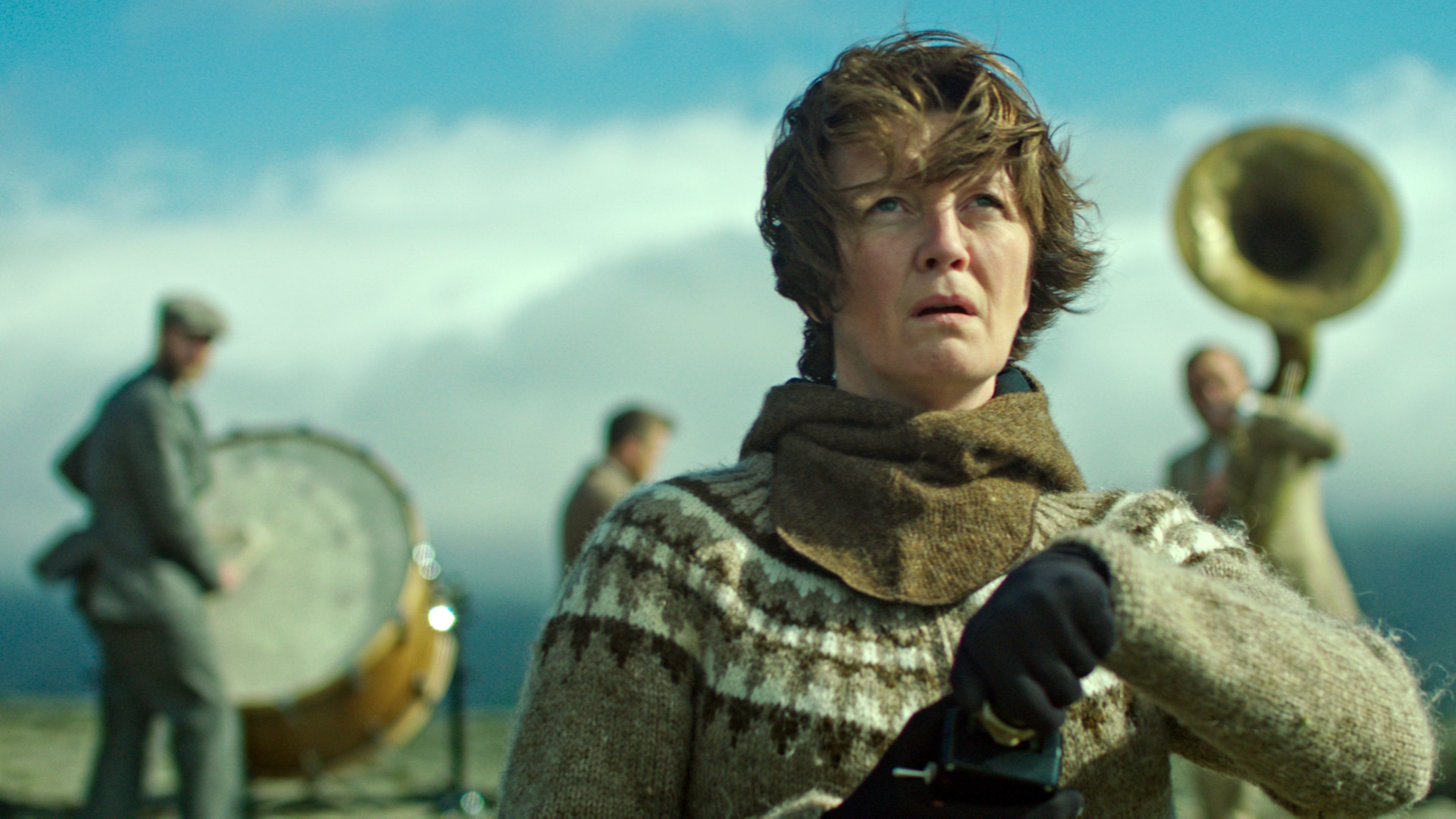 Woman at War Background