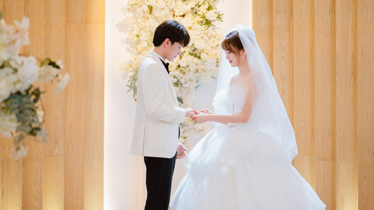 Better a Lie Than a Truth Background