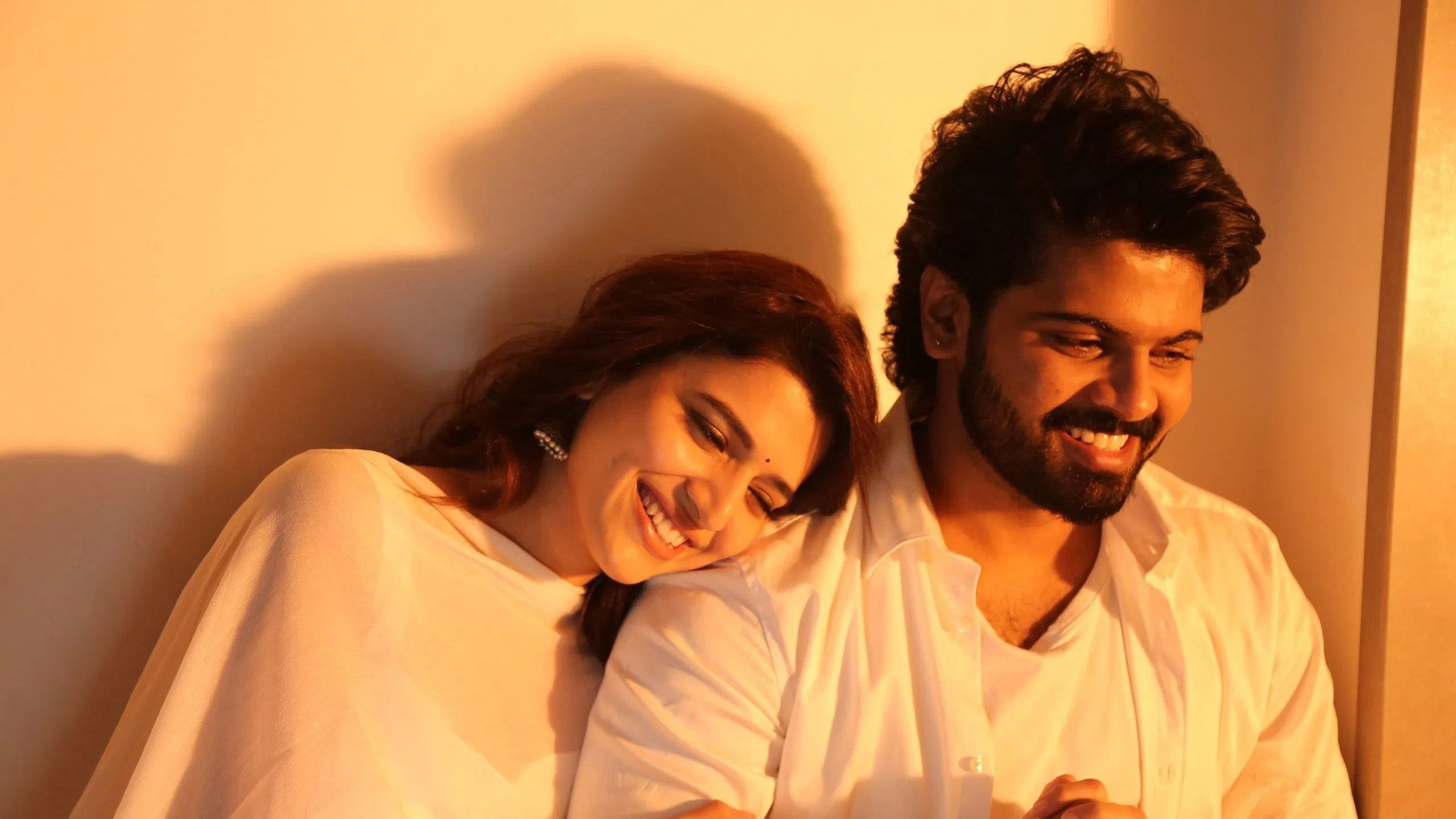 Thellavarithe Guruvaram Background