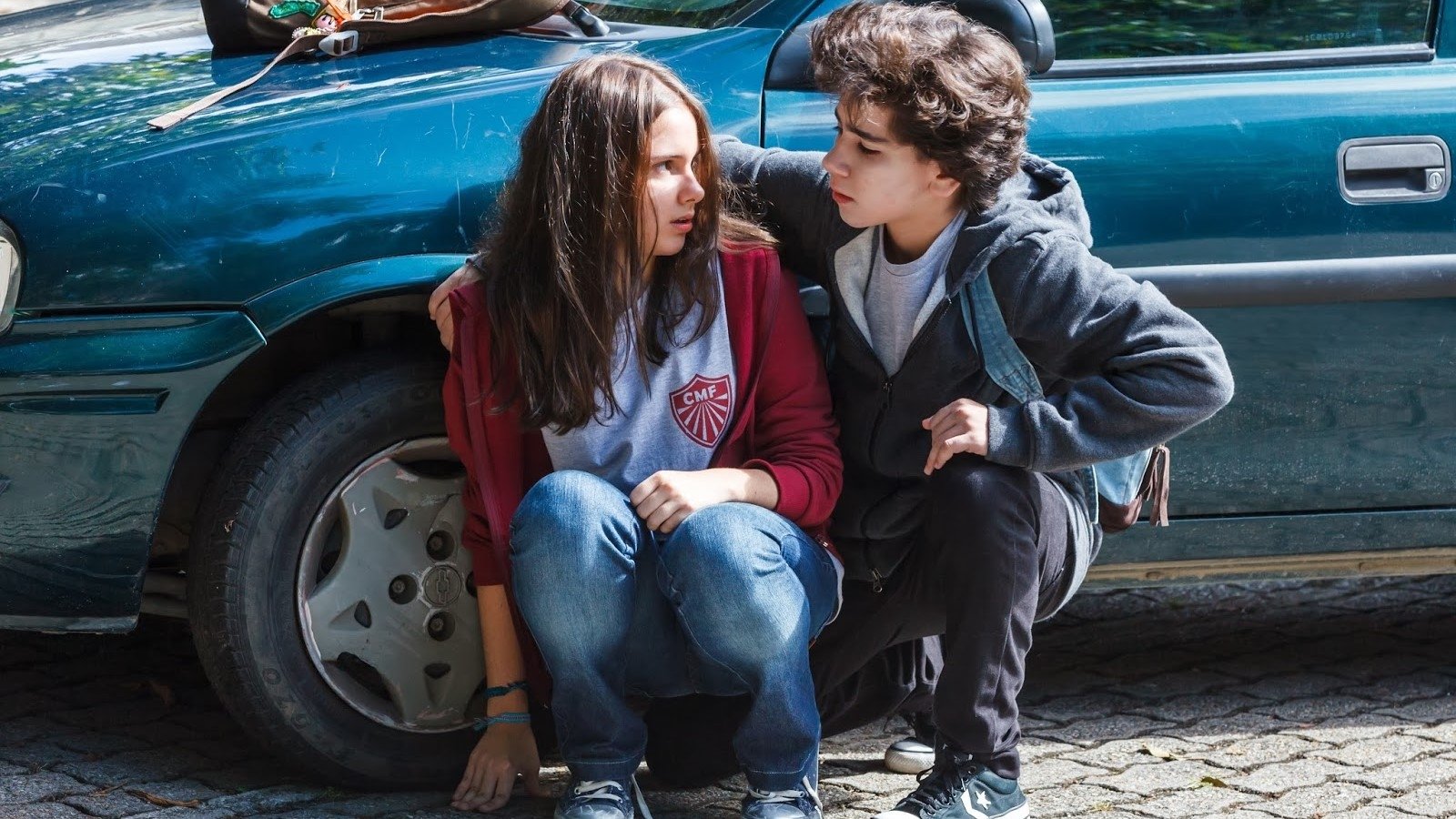 Teen's Confessions Background