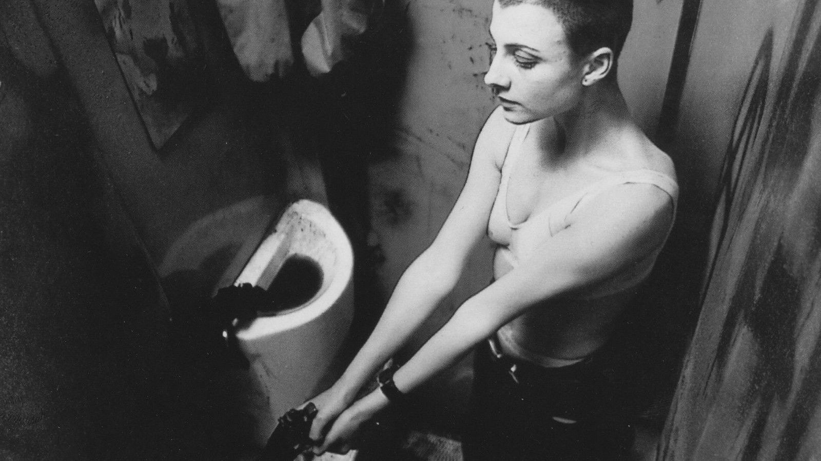 Salto al vacío Background