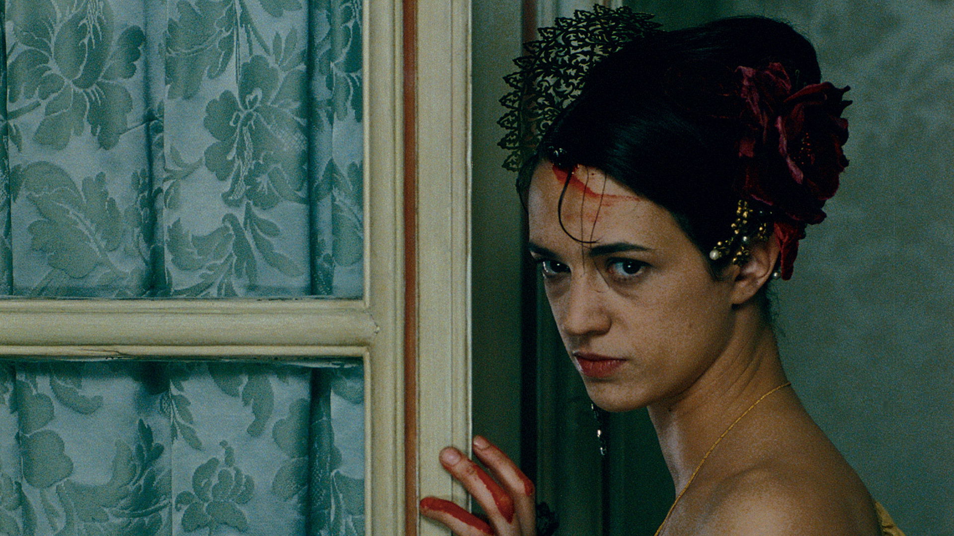 The Last Mistress Background