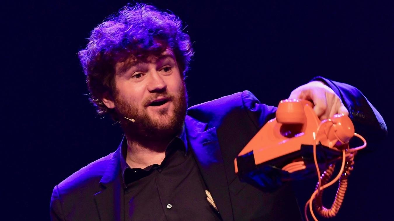 Olivier De Benoist : 0-40 Ans Background