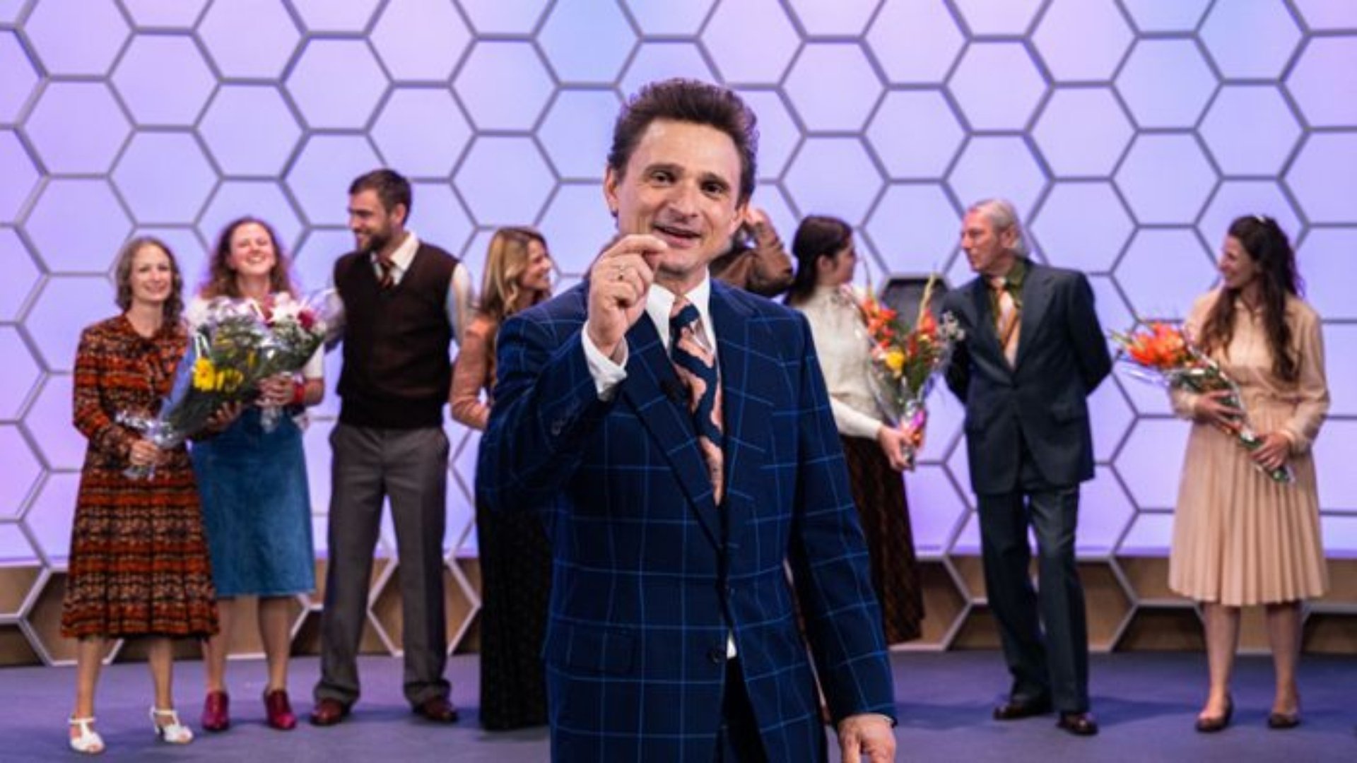 Rosenthal Background