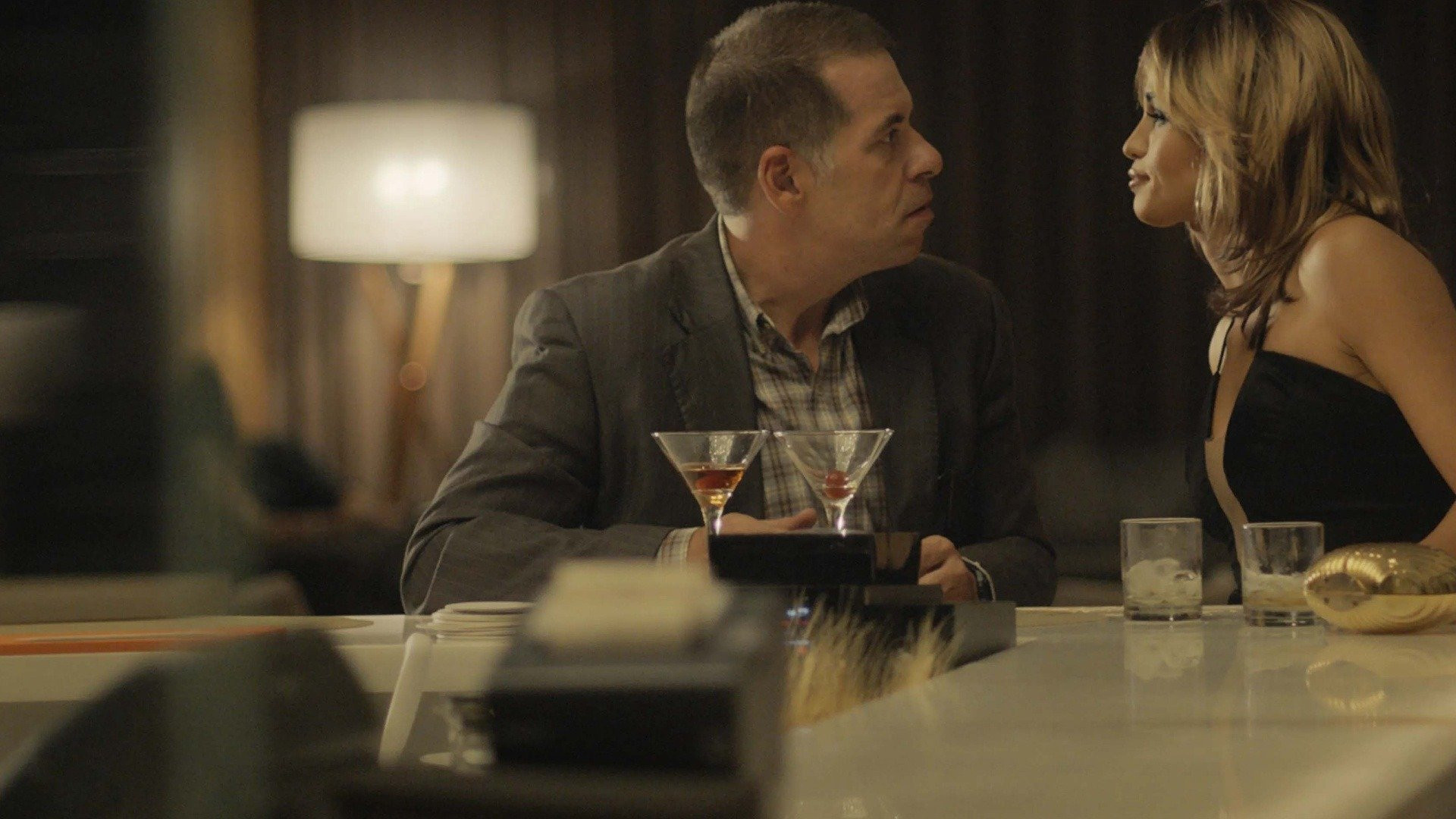 Histórias Quase Verdadeiras Background