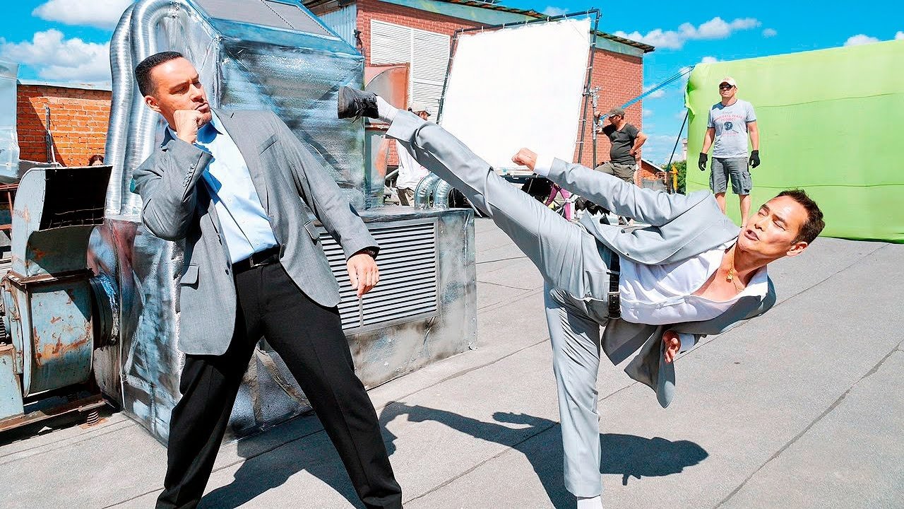 Maximum Impact Background