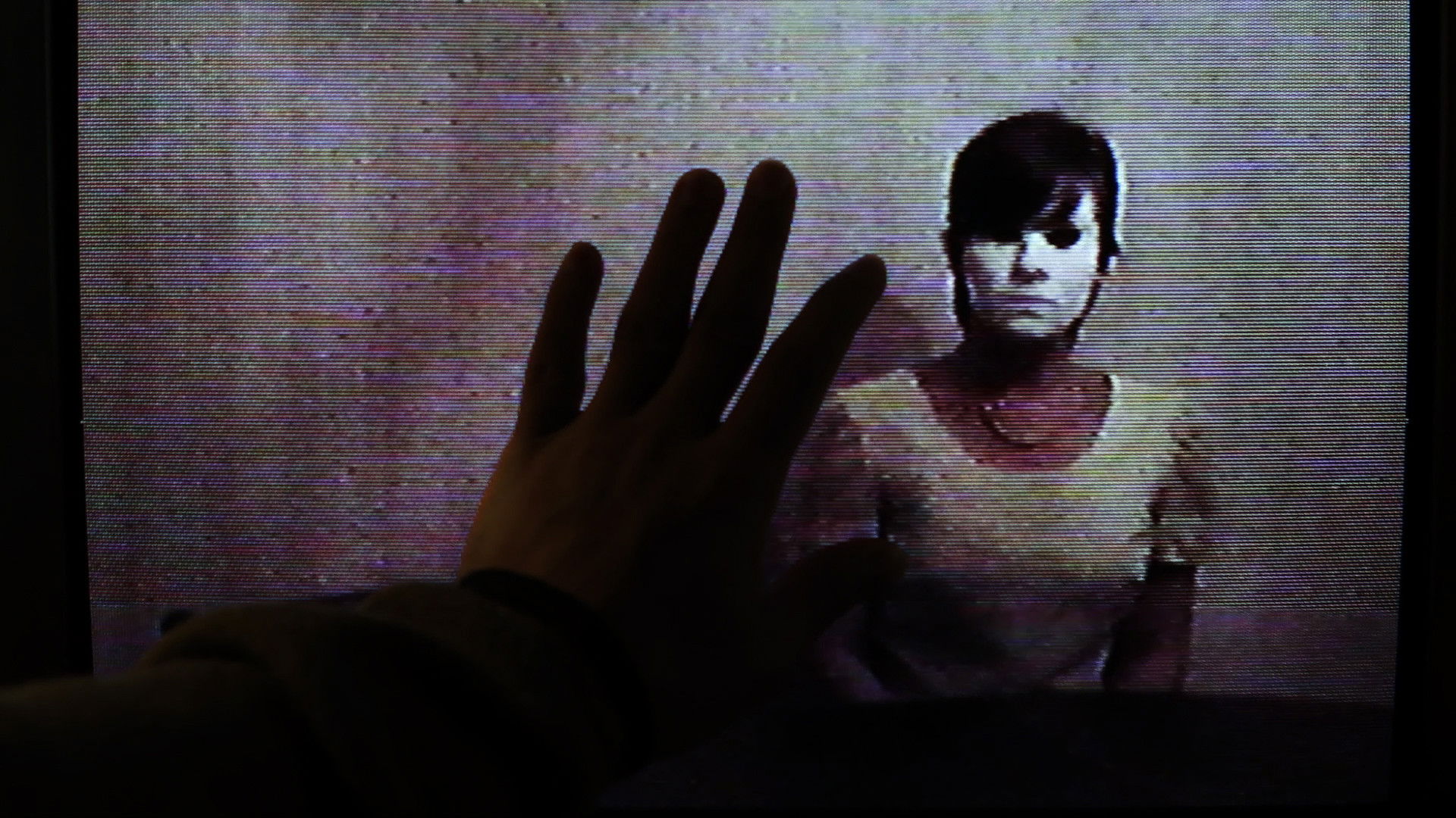 The Mysterious Death of Pérola Background