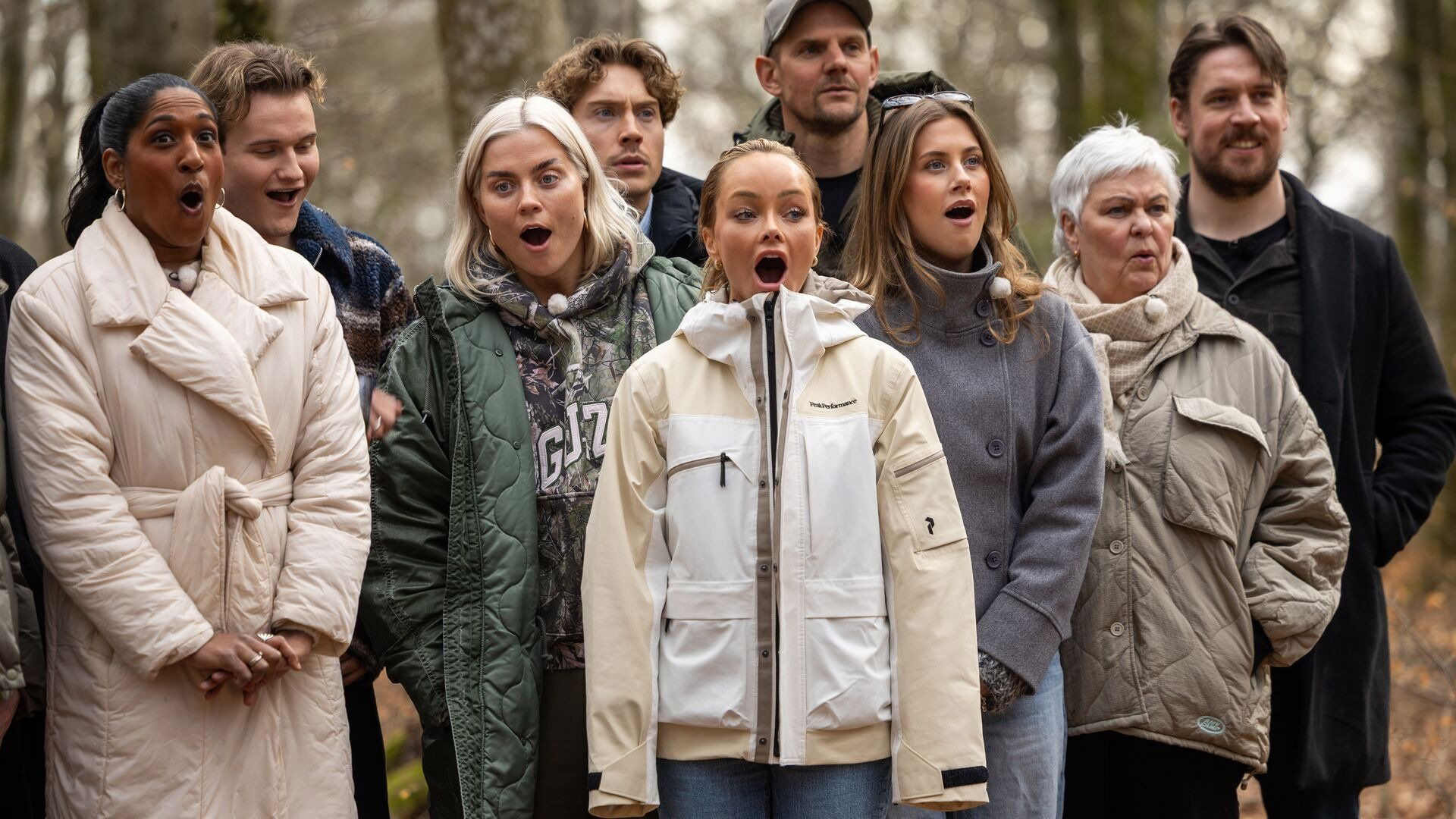 Forræder Background