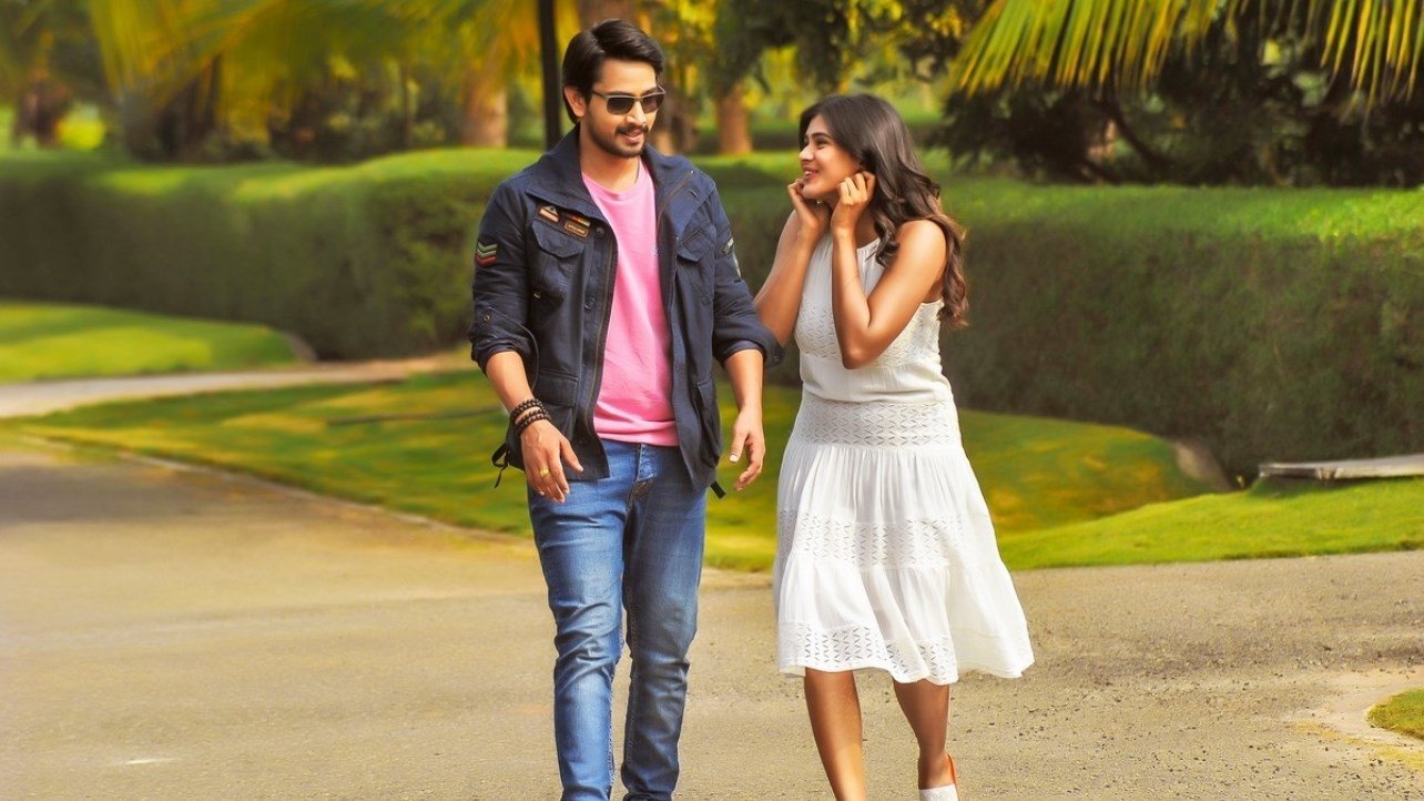 Andhhagadu Background