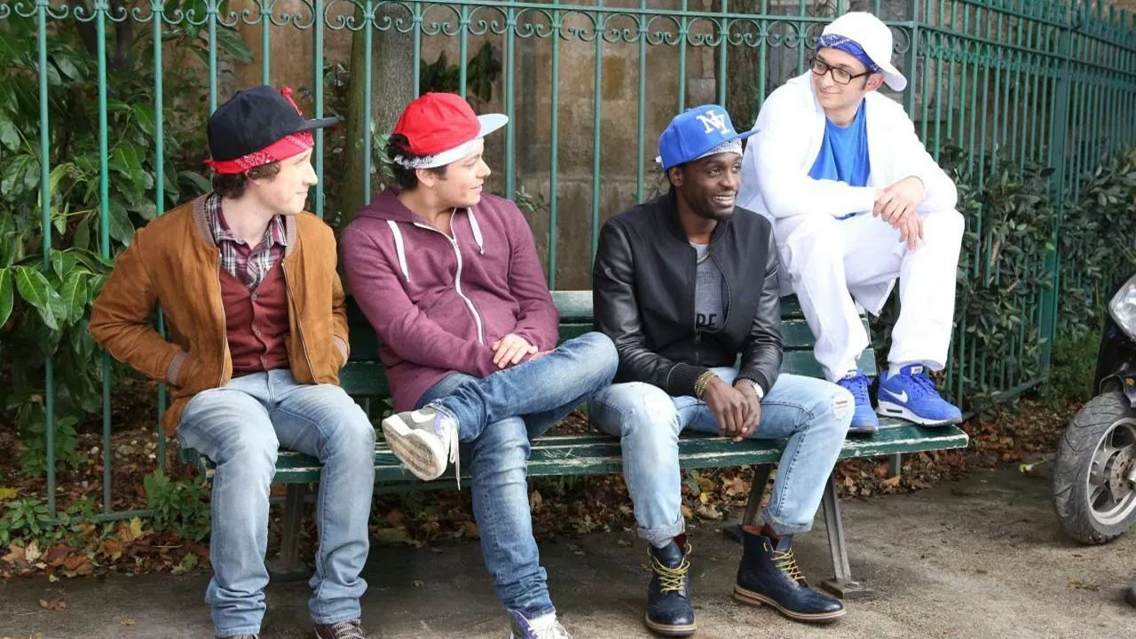 Soda : Un trop long week-end Background