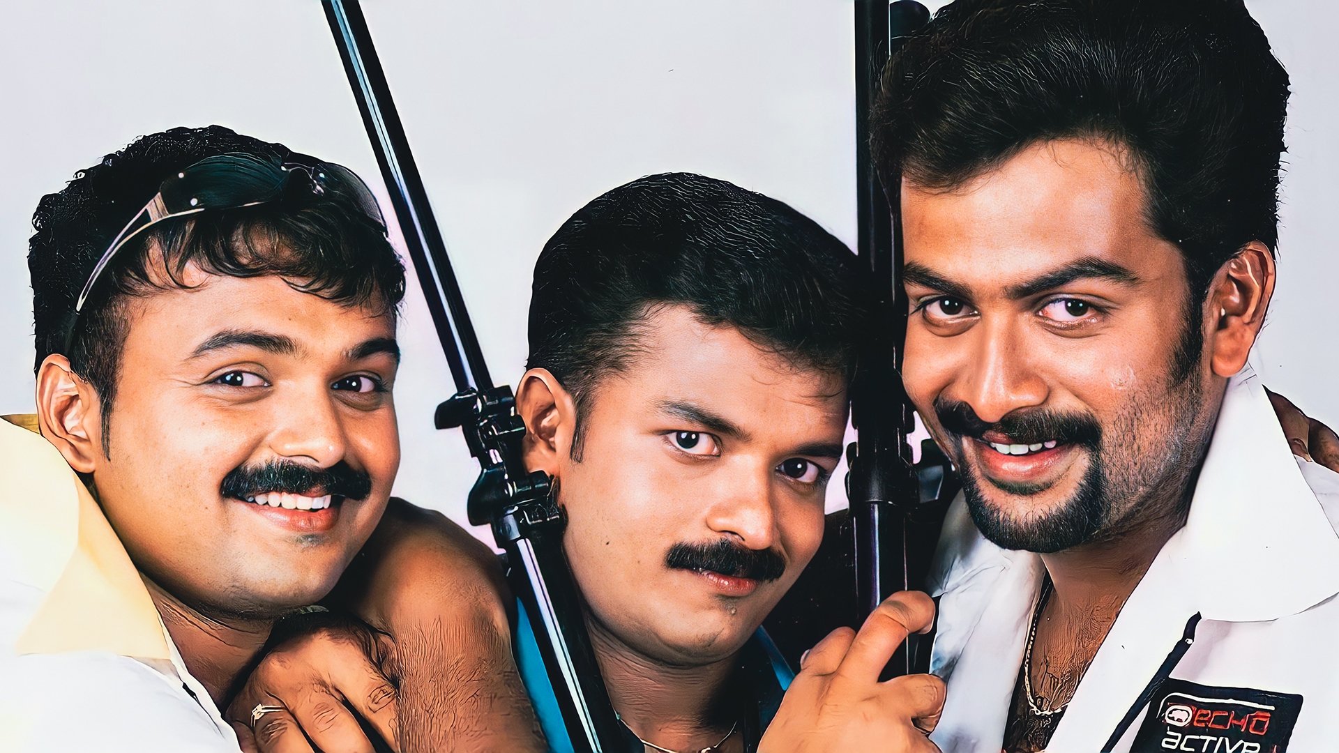 Swapnakoodu Background