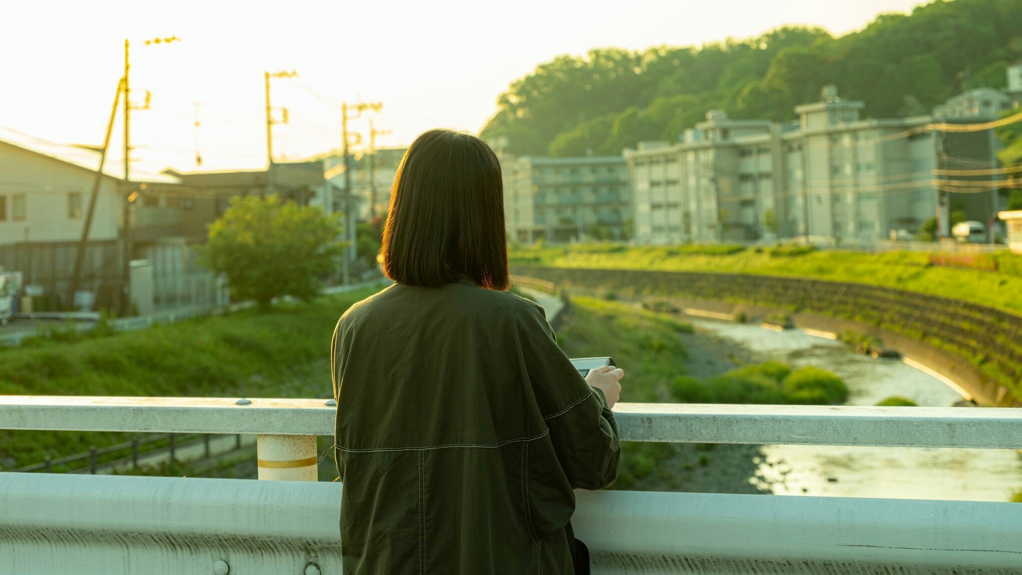 Following the Sound Background