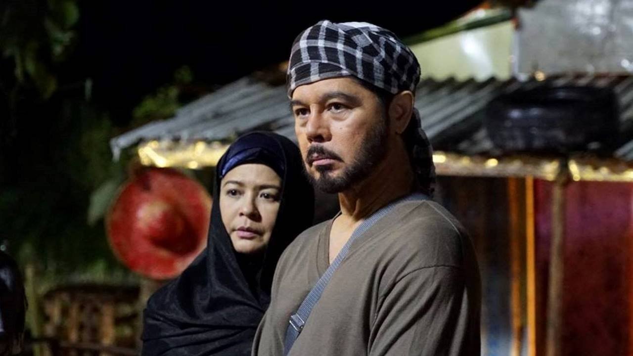 Across The Crescent Moon Background