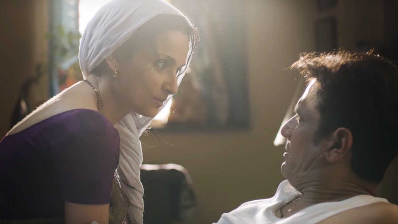 Dombivli Return Background