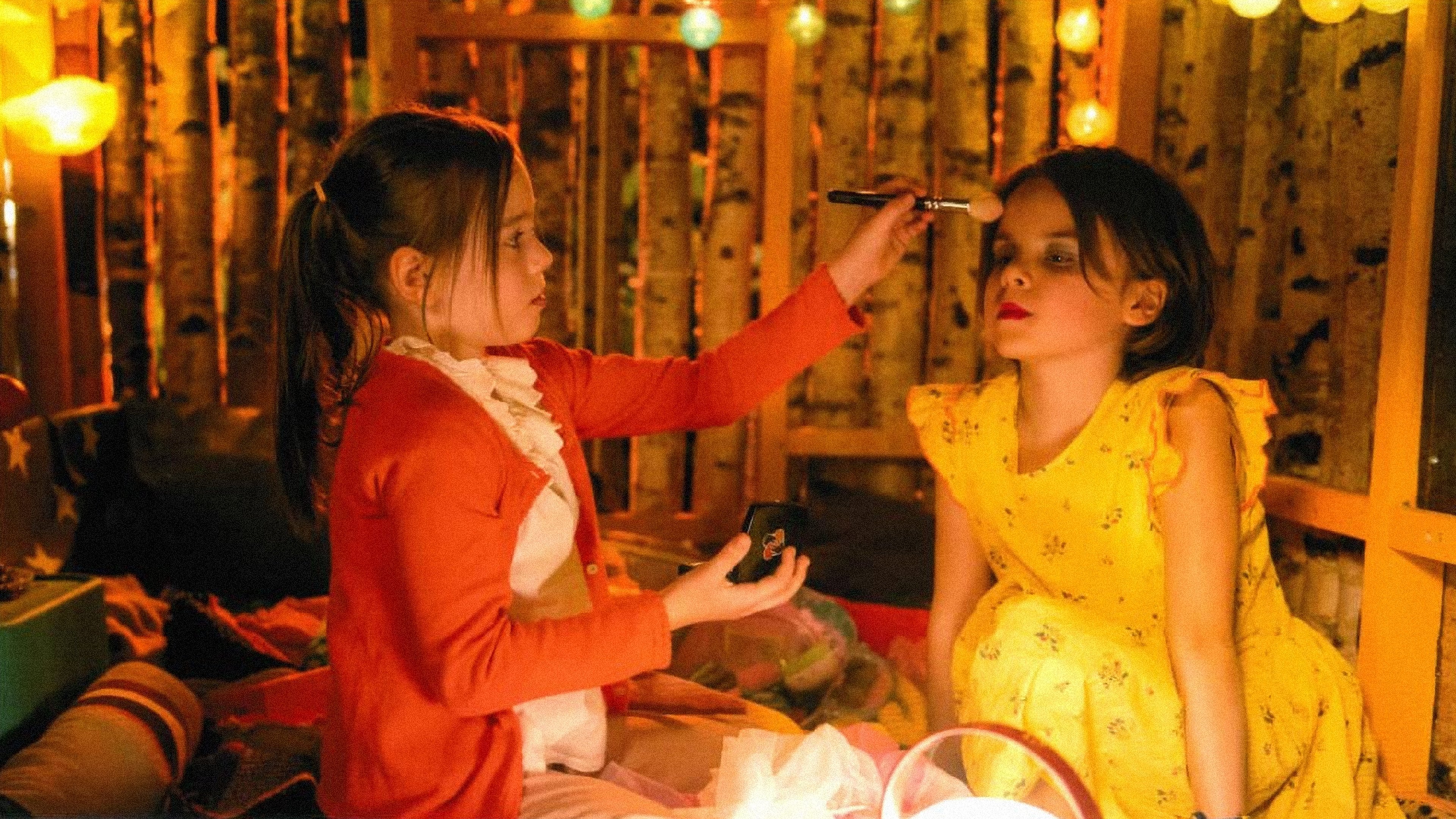 Oskar's Dress Background