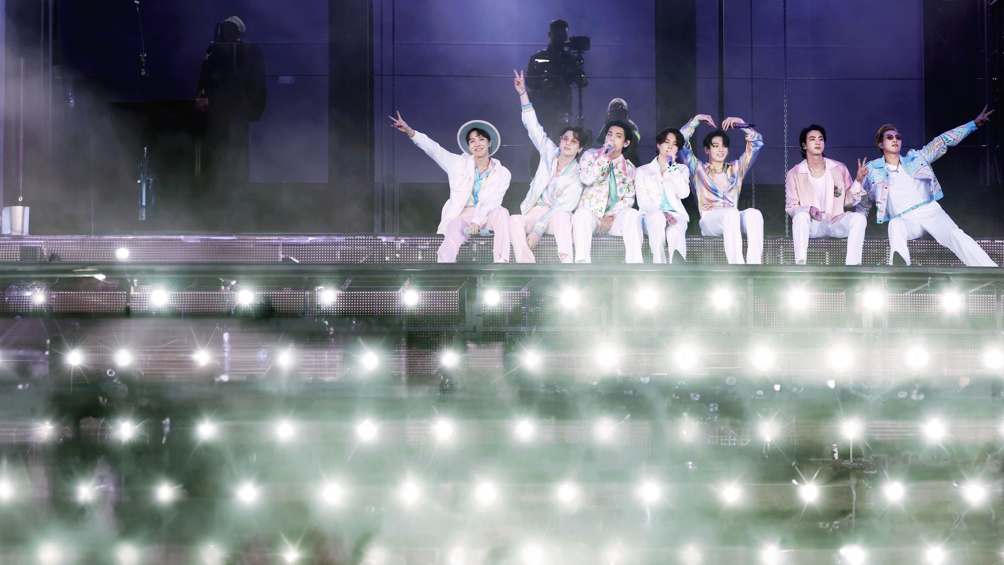 BTS Monuments: Beyond the Star Background