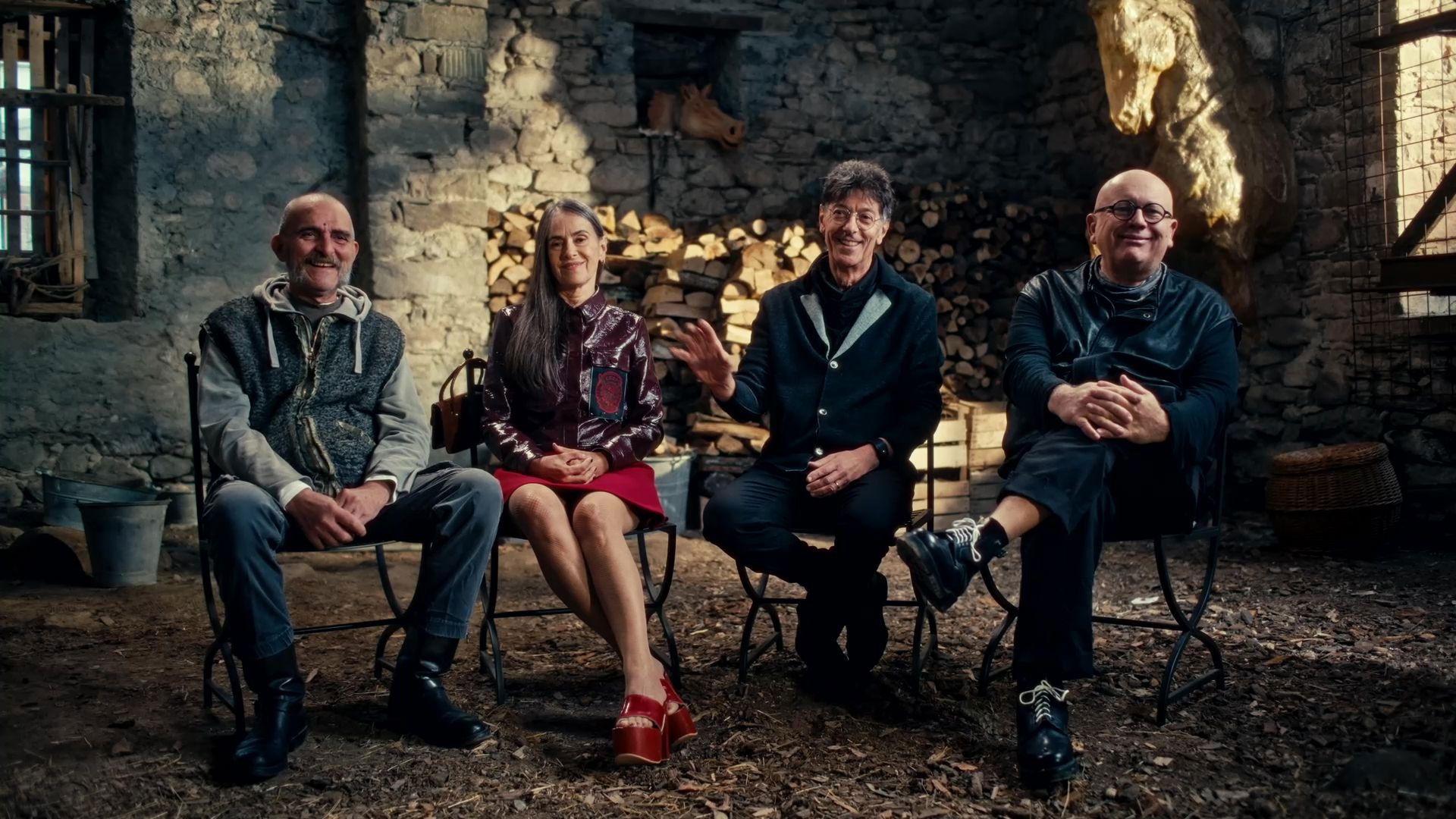 Kissing Gorbaciov Background