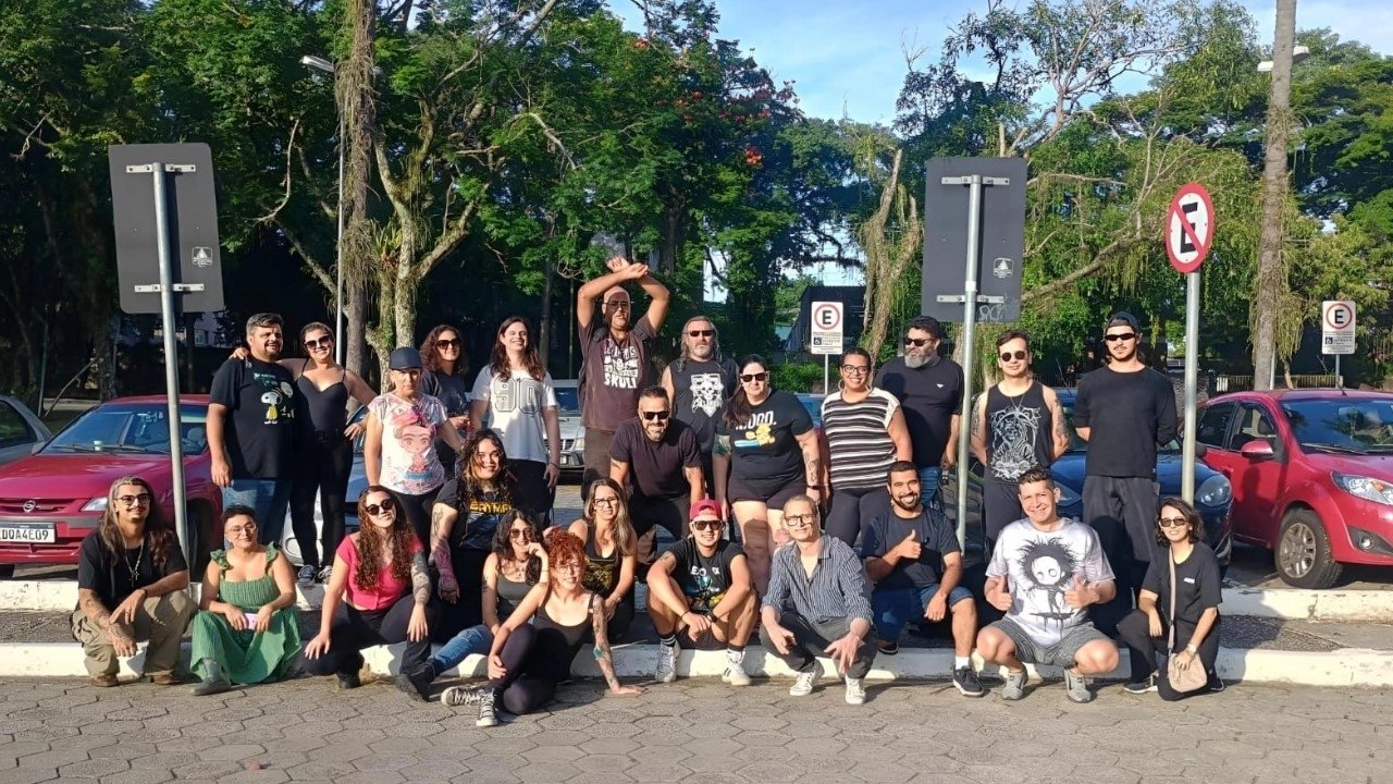 MEB - Matadouro Extra Blood Background