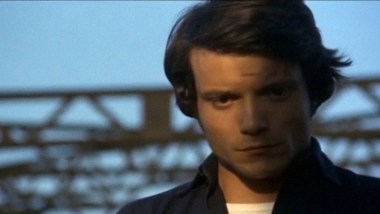 Chronicle of a Homicide Background