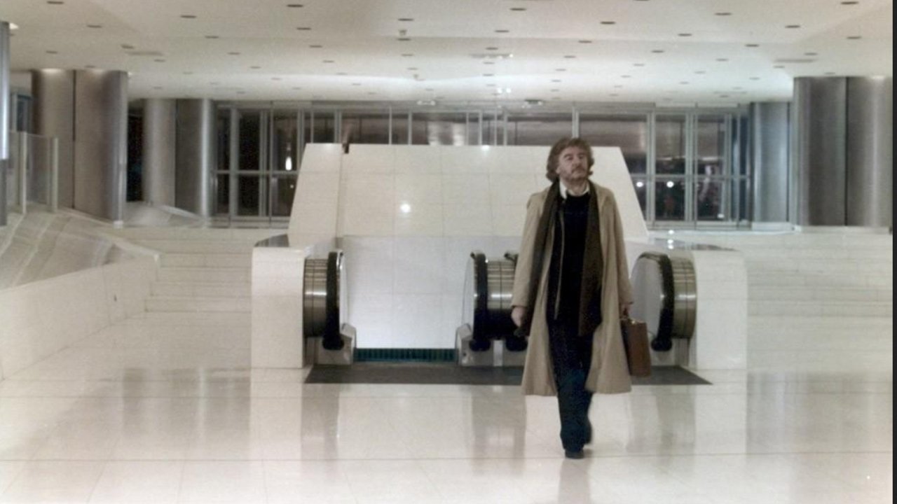 Dossier 51 Background