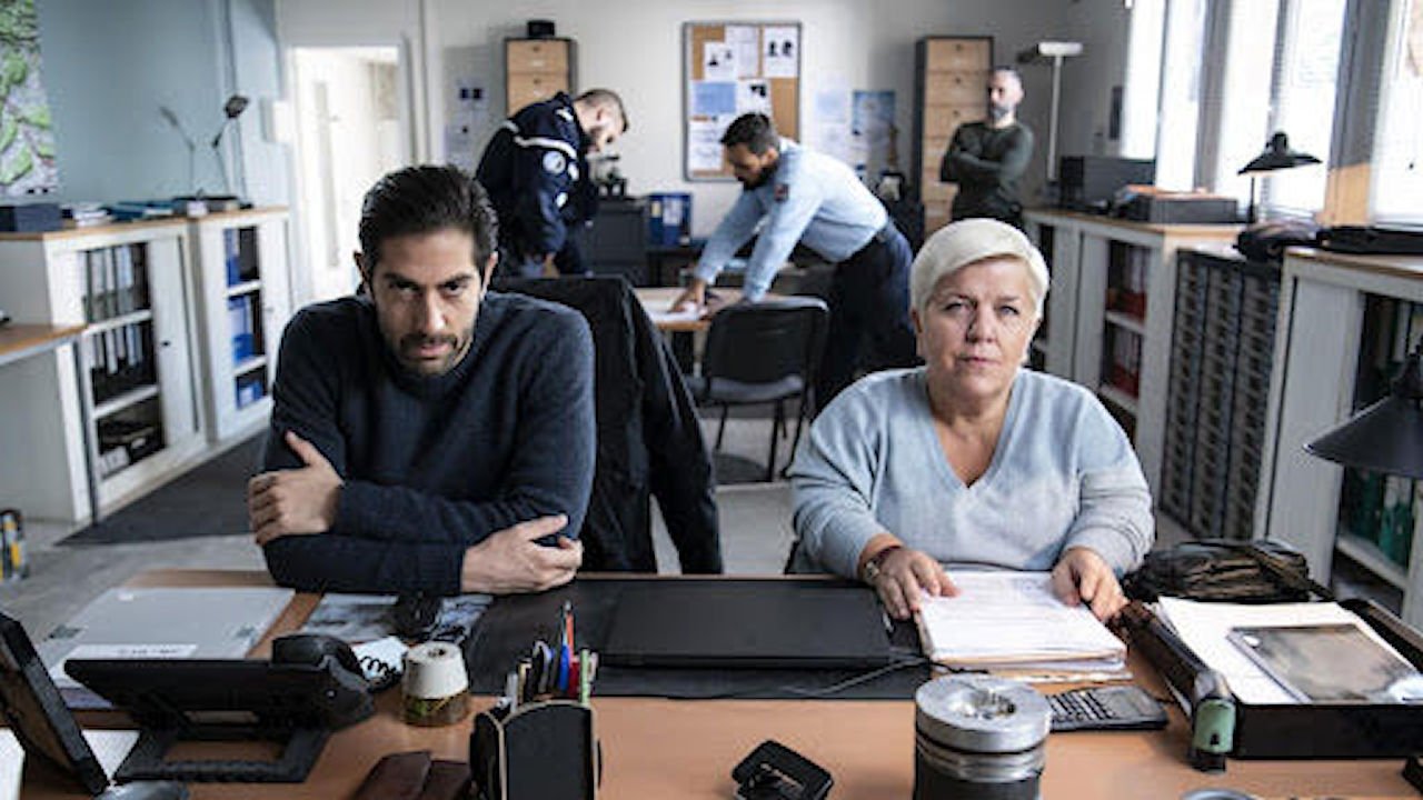 Le Prix de la trahison Background