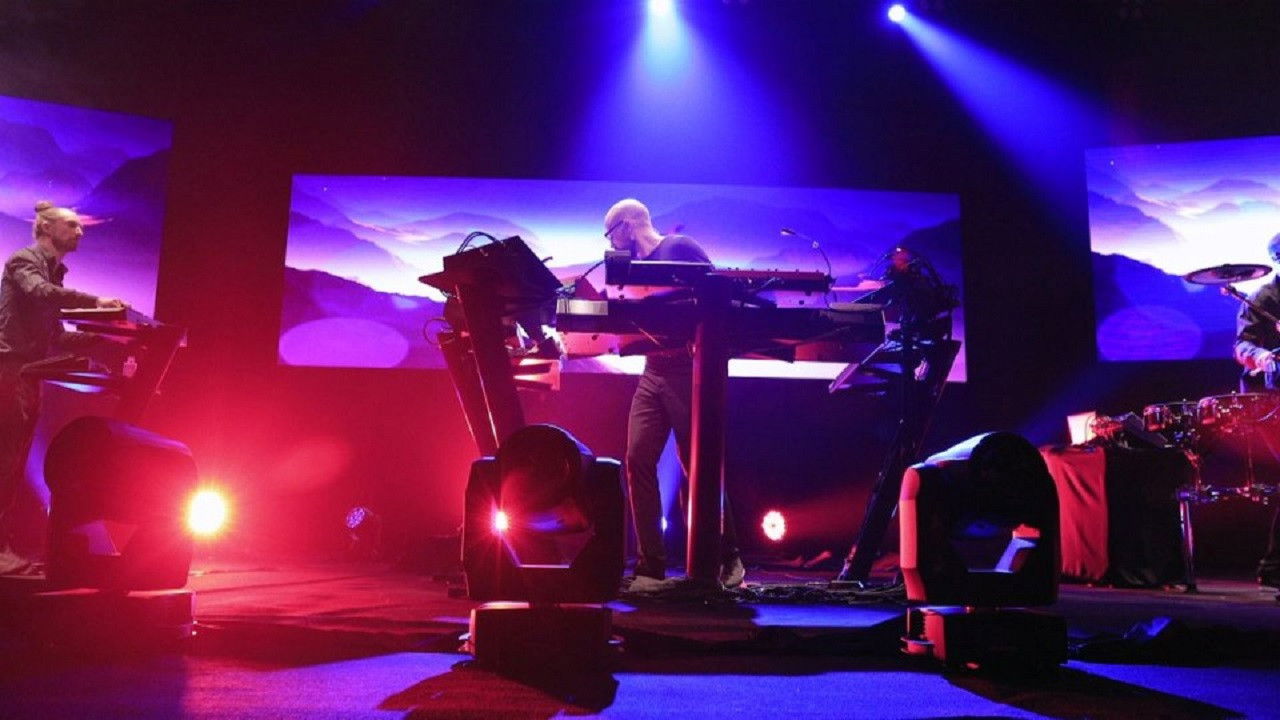 Schiller: Morgenstund Background