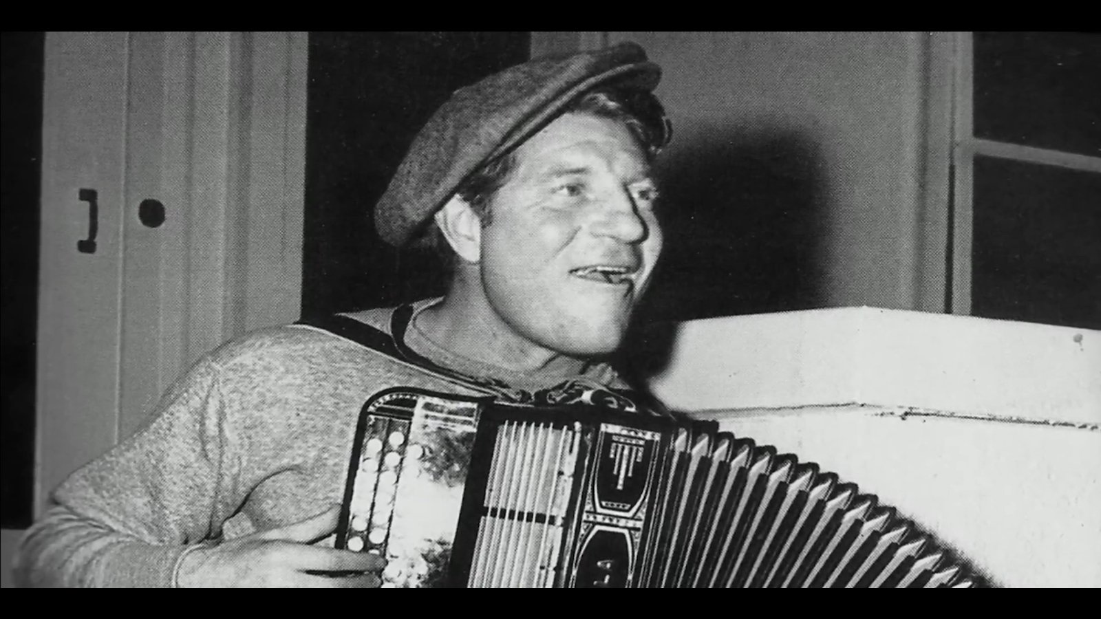 Jean Gabin, le dernier des géants Background