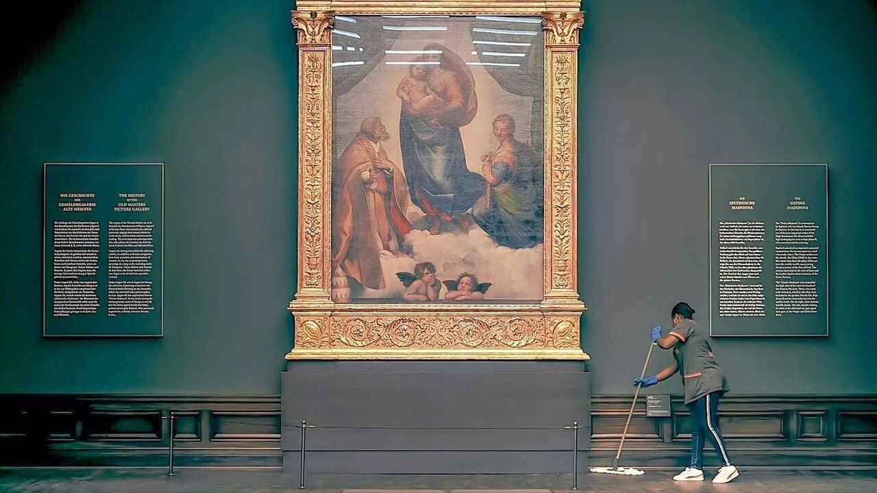 Raffael – Ein sterblicher Gott Background