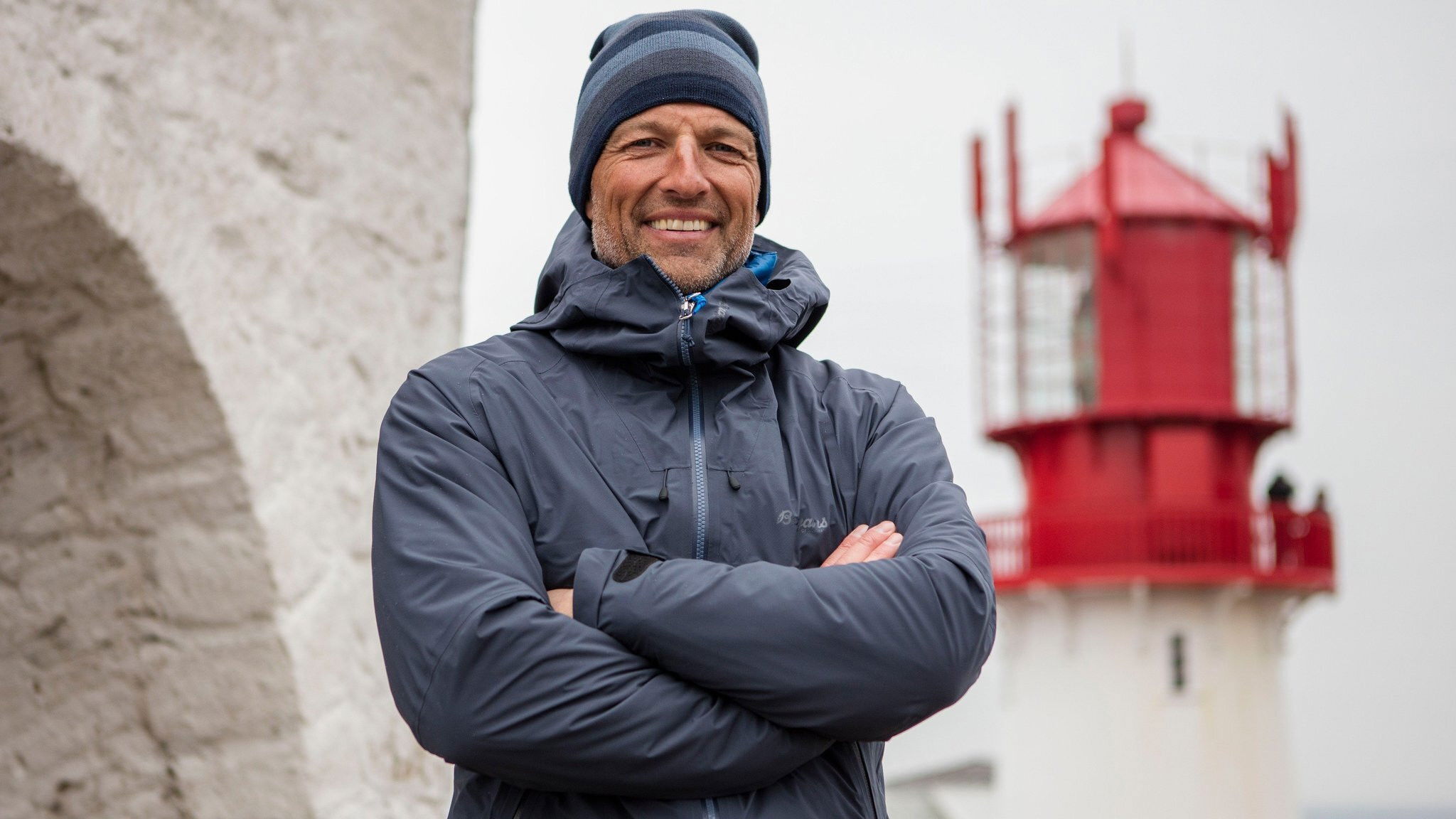 71° North - Norways Toughest Celebrity Background