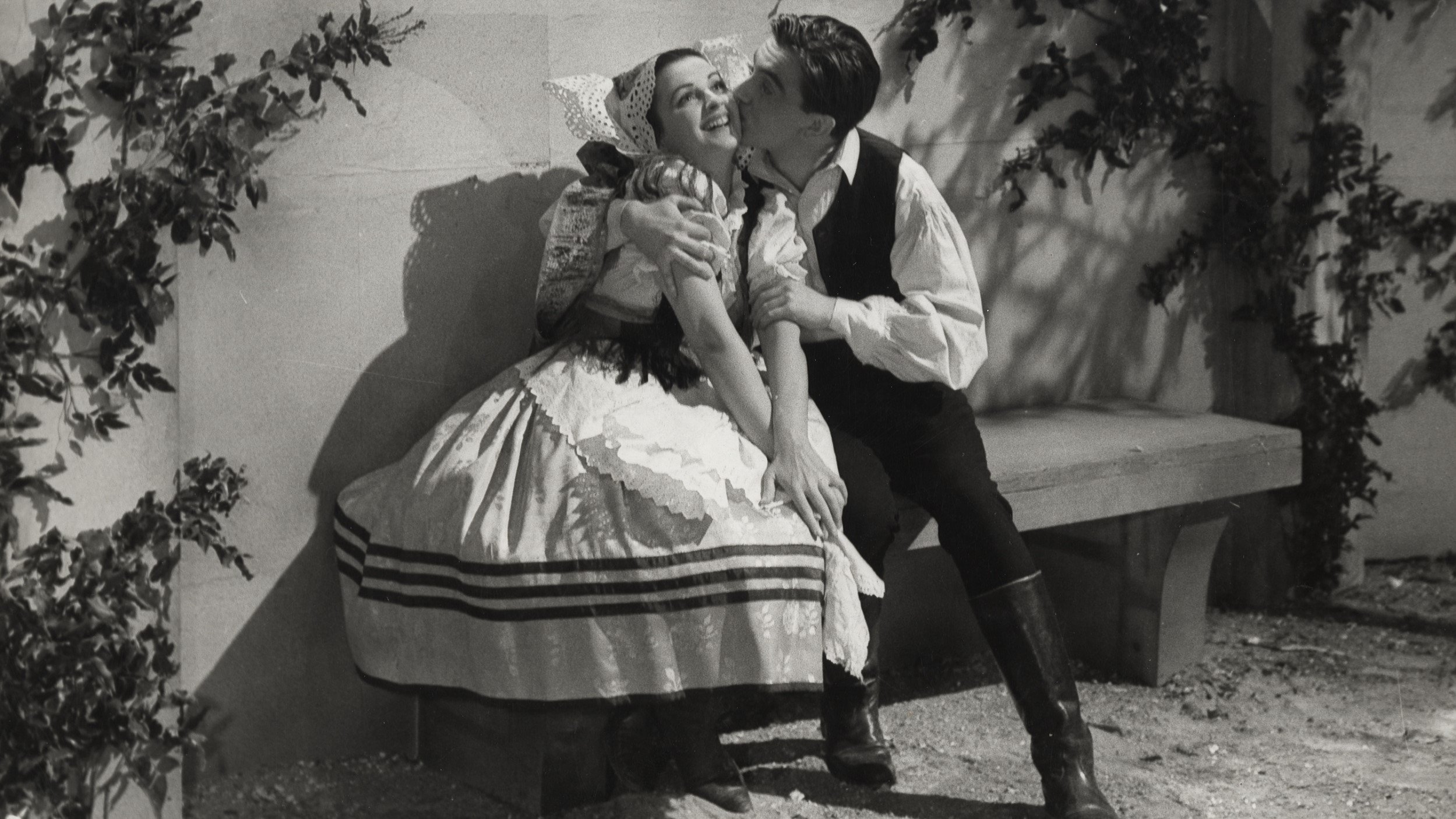 Mickey Magnate Background