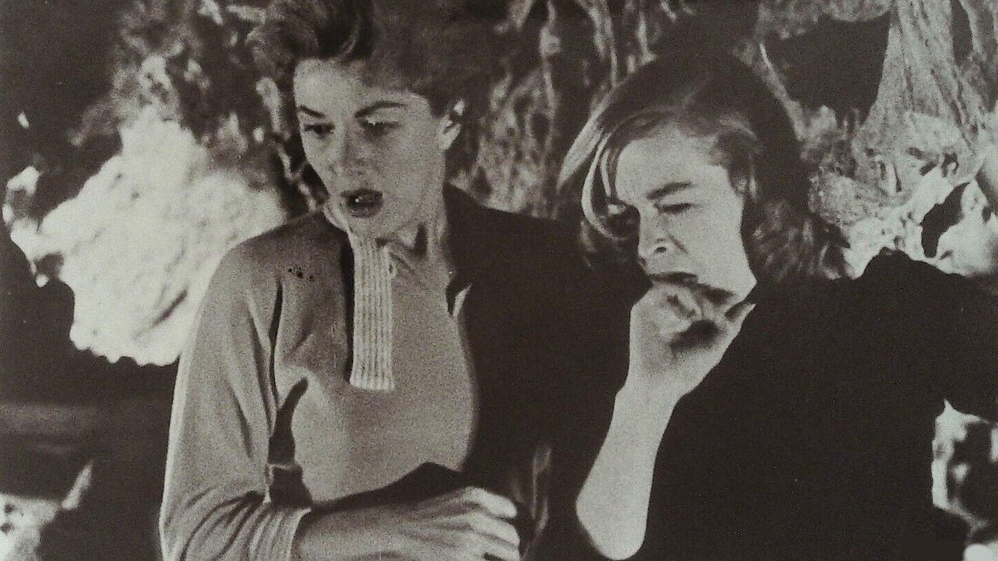 The Incredible Petrified World Background