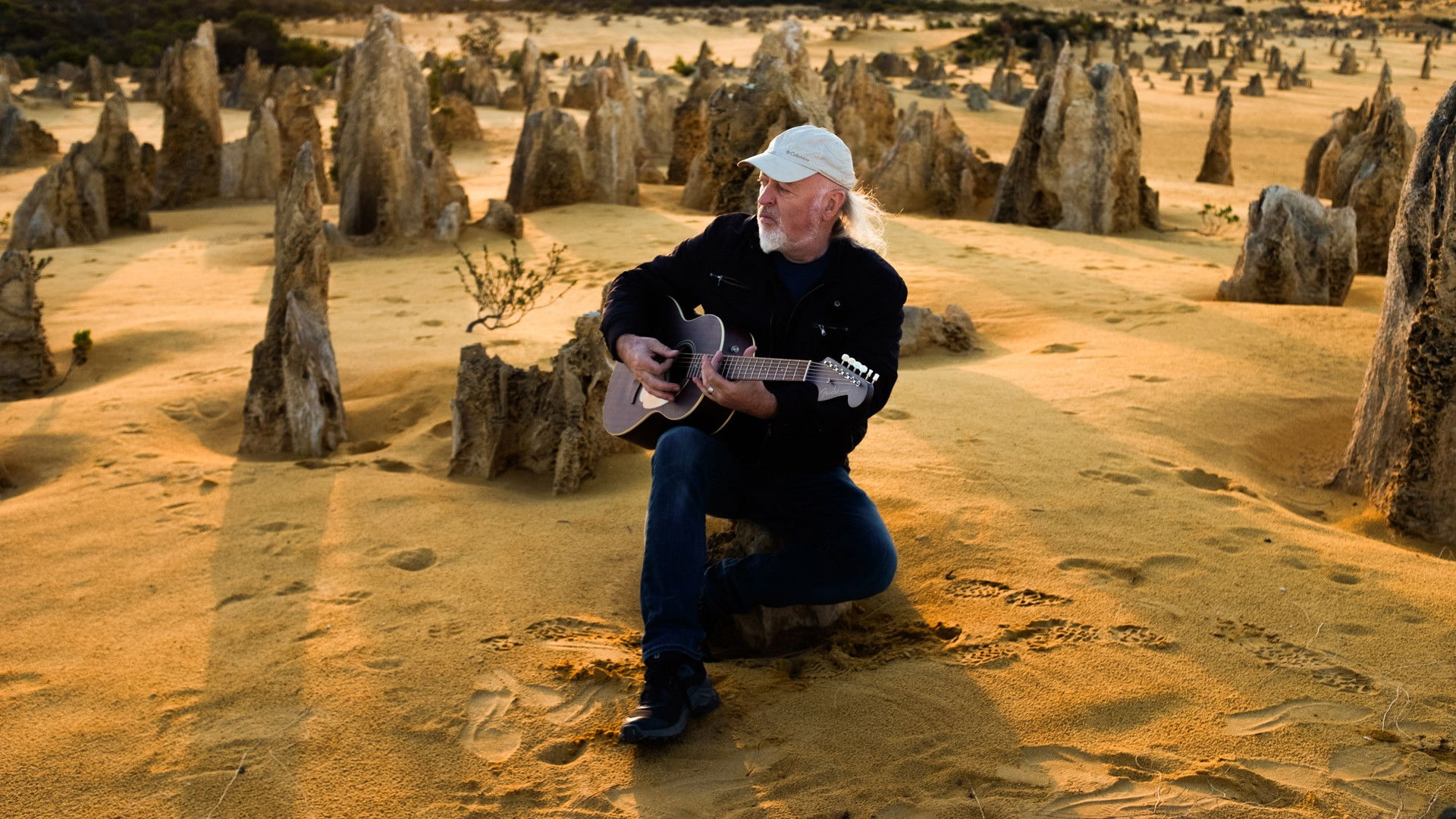 Bill Bailey's Australian Adventure Background