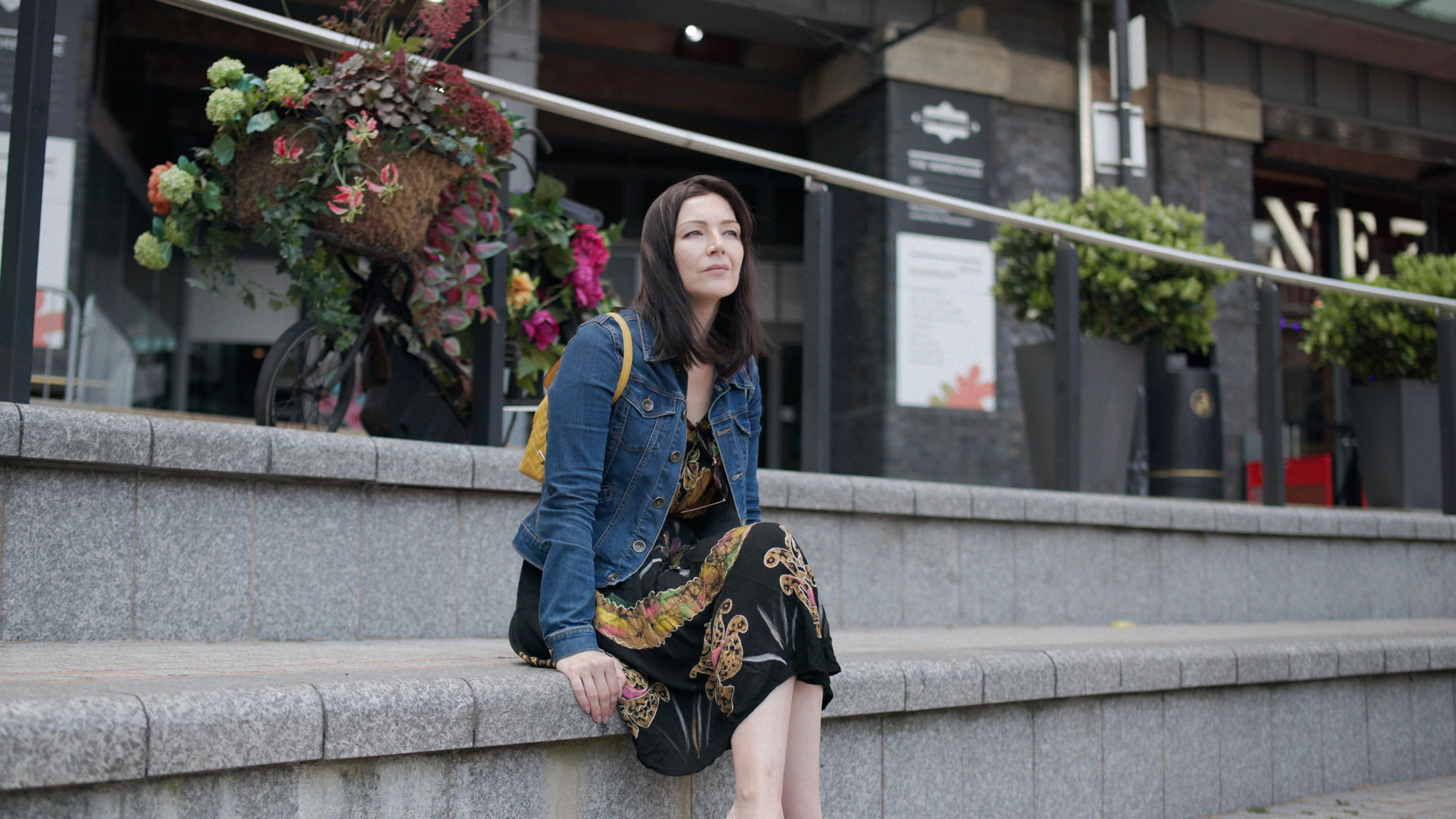 Blurred Lines Background