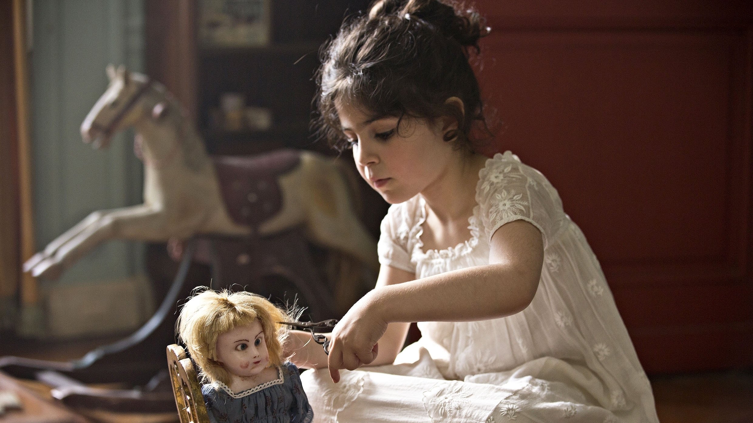 Sophie's Misfortunes Background